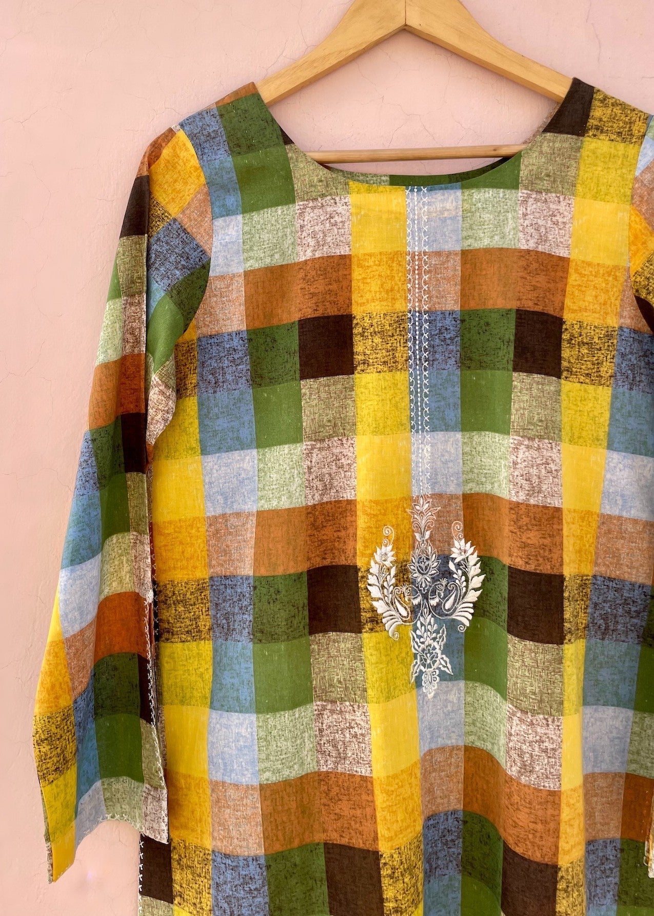 Bespoke Check Kurta Women 1pcs