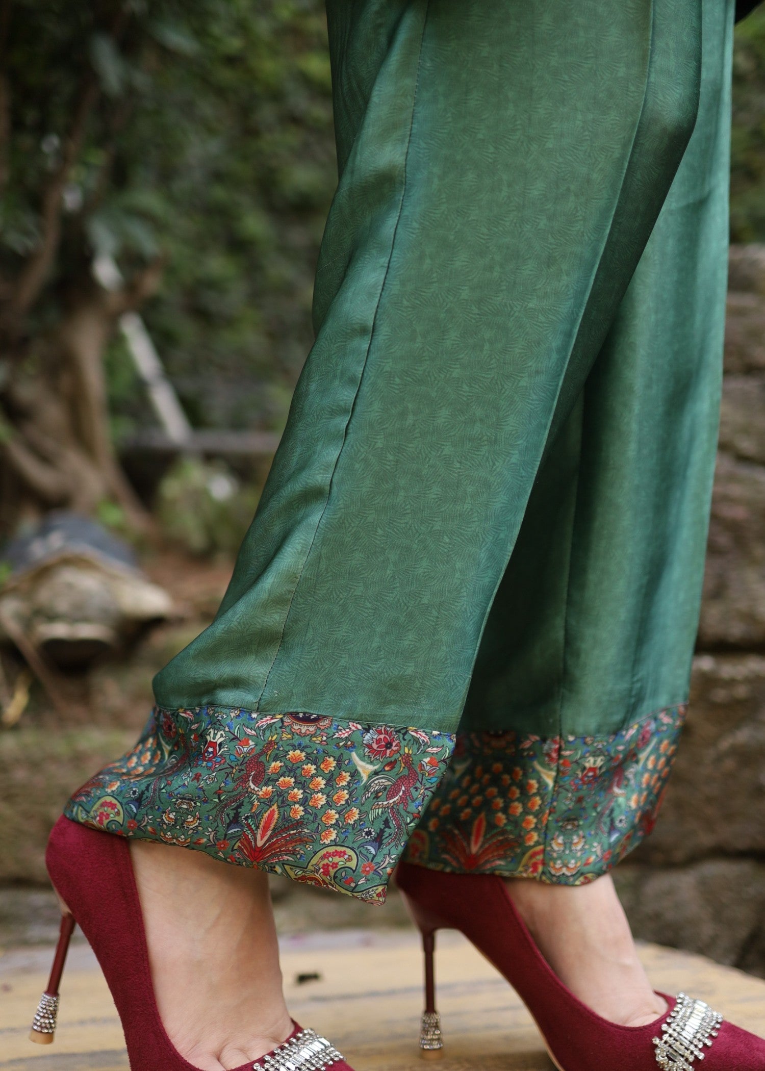 Wardrobe Essentials The Forest Haven Women 2pcs