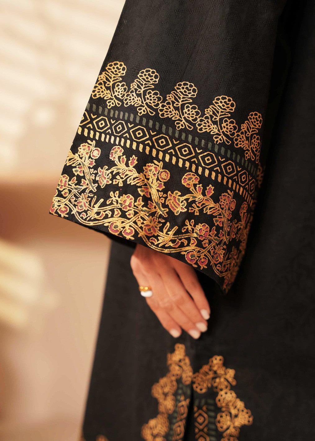 Cinq Apparel Aurum Women 2pcs