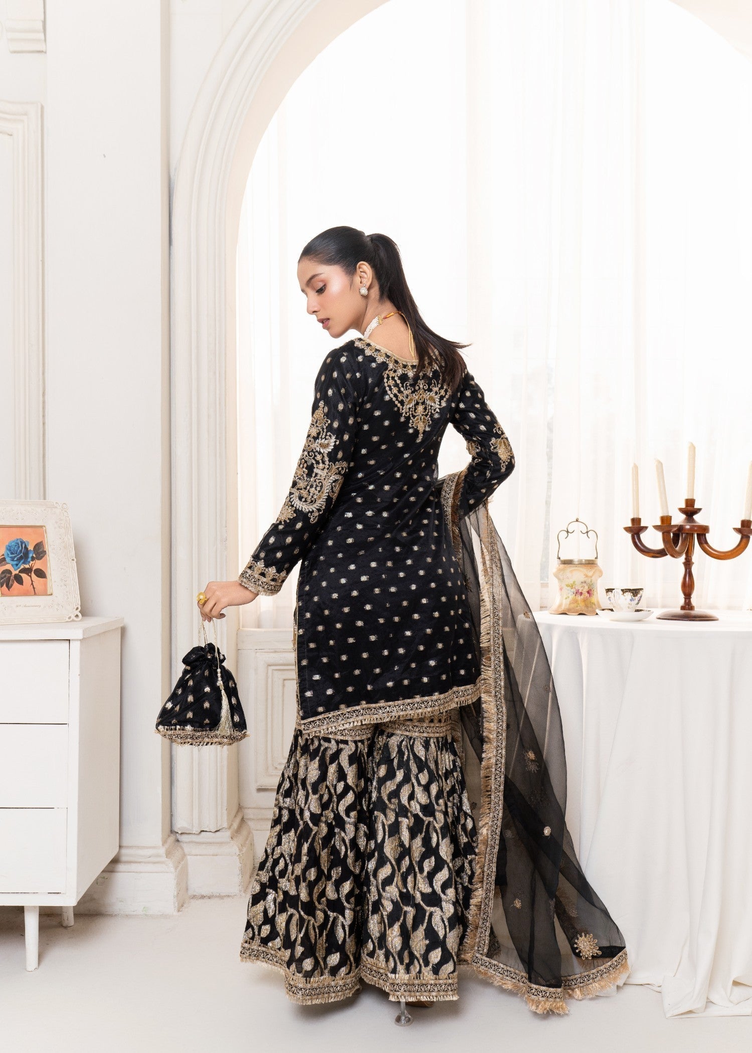 Sara Jahan Black Crown Women 3pcs