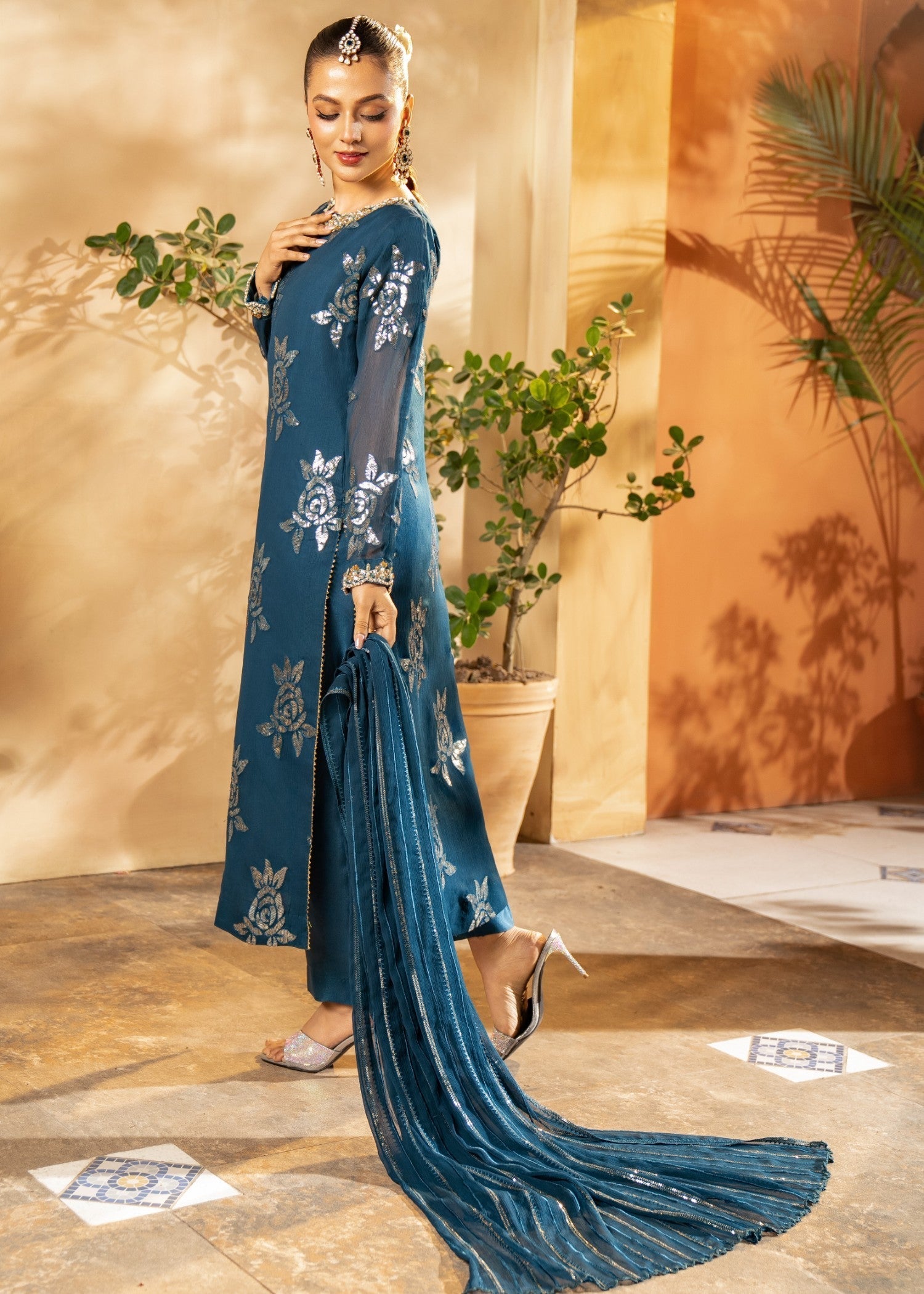 Maira Fashion Dark Blue Kurta Set16 Women 3pcs