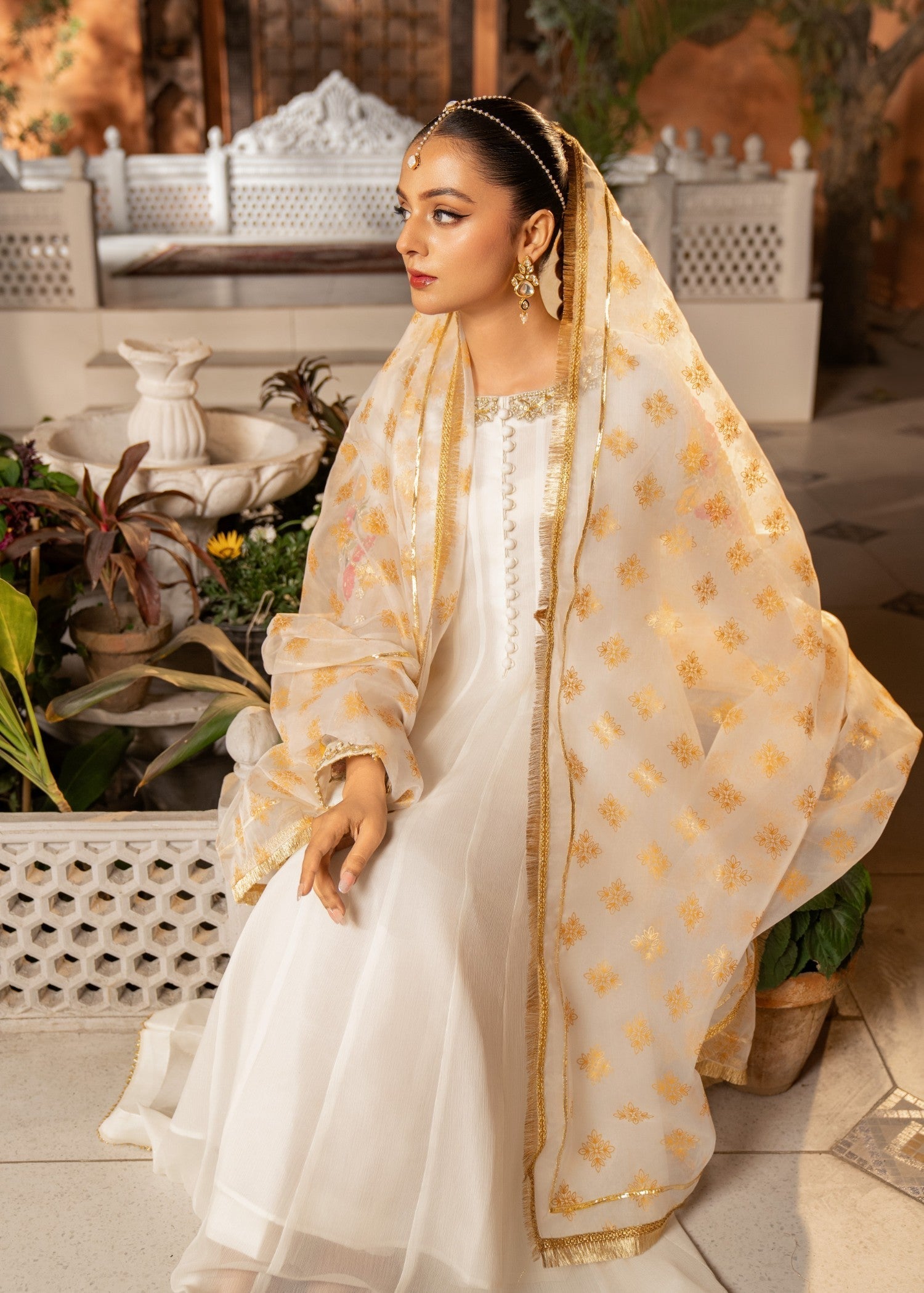 Maira Fashion White Pishwas 18 Women 3pcs