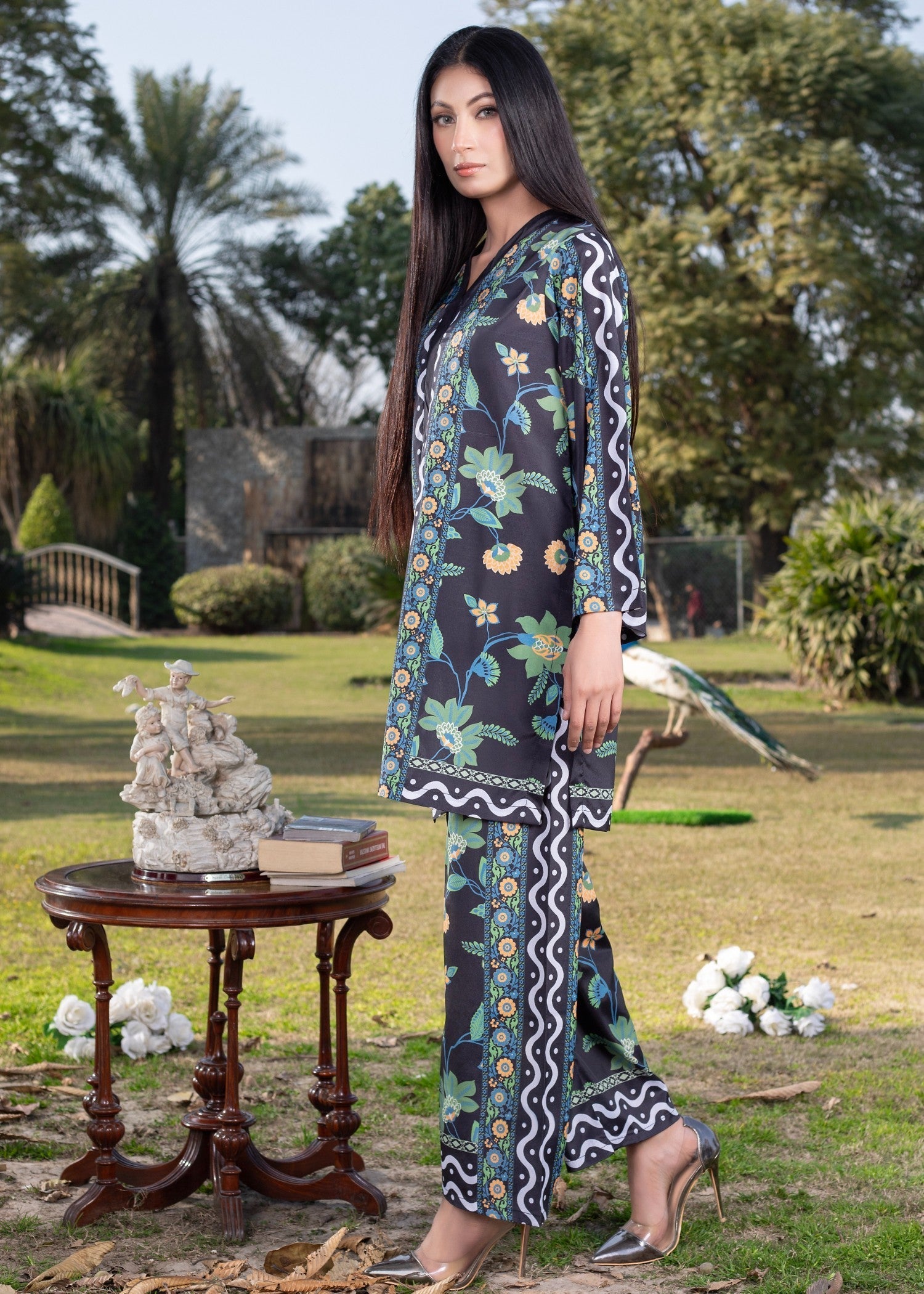 WearCuckoos Saphira Women 2pcs