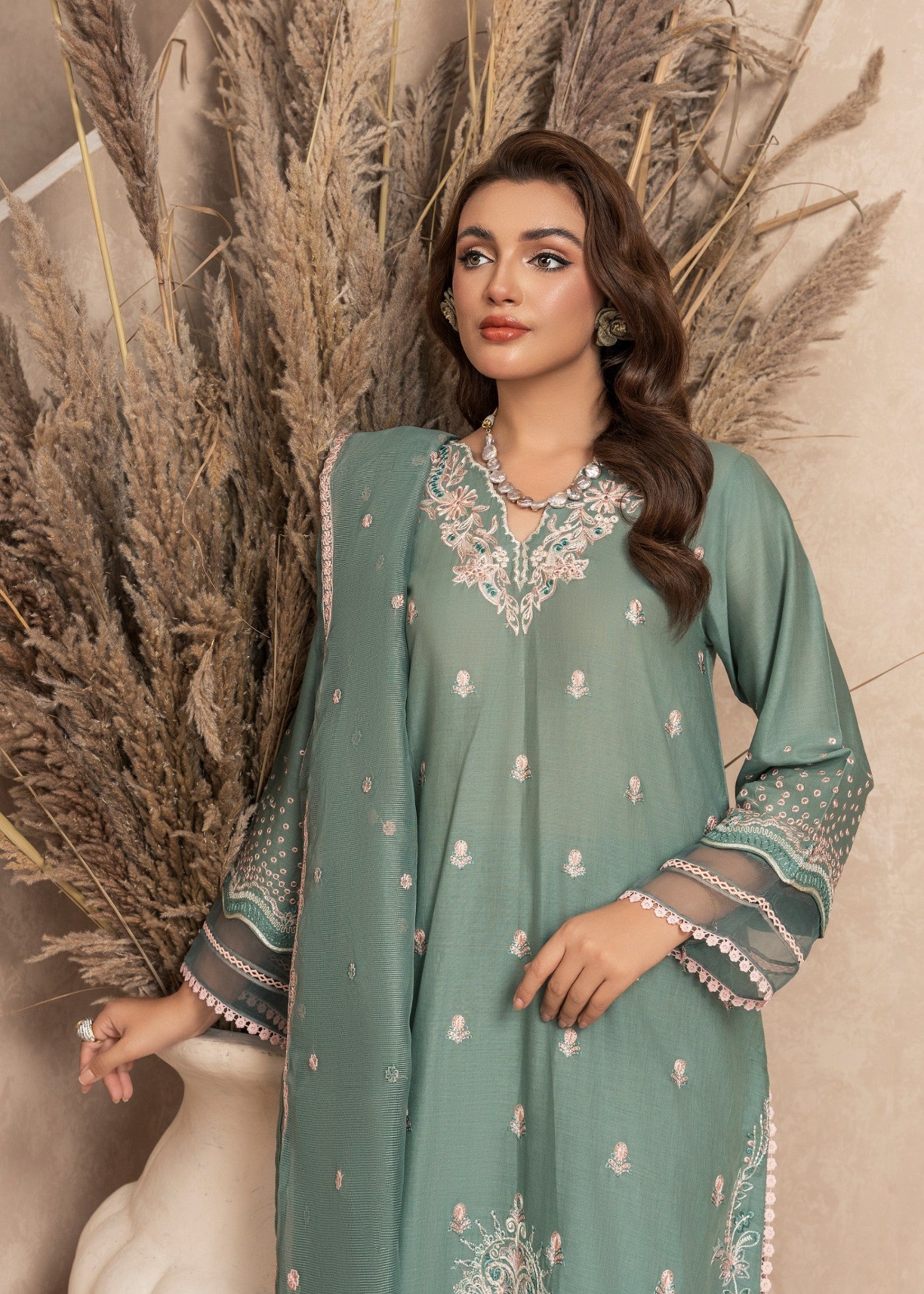 Haniya Mahnoor Paradise Women 3pcs