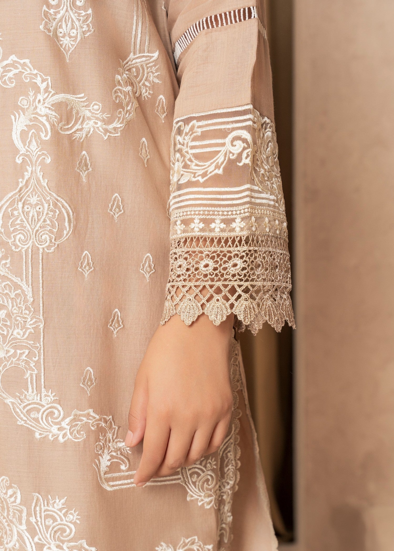 Haniya Mahnoor Grace Women 3pcs