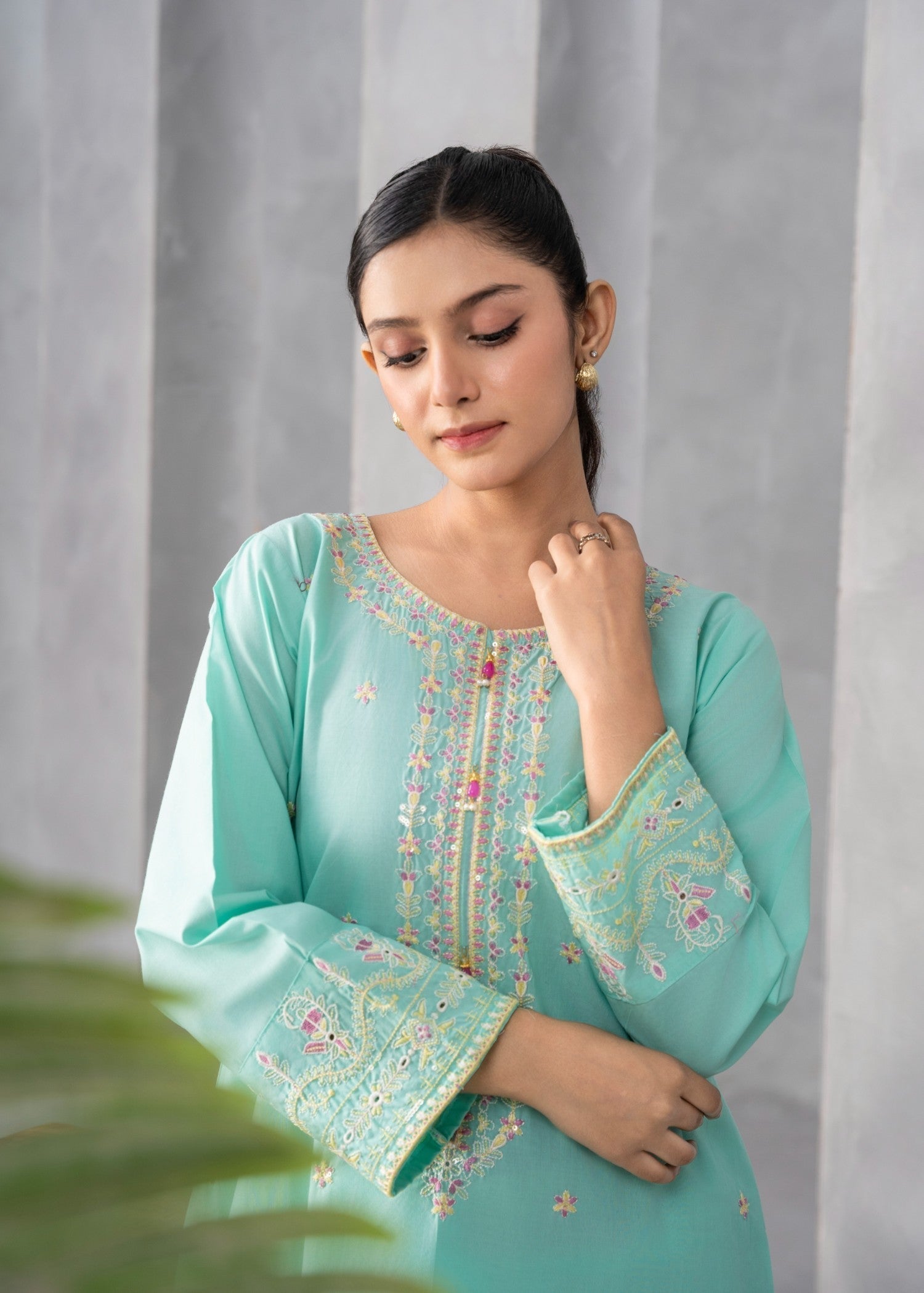 Abeera Art No. AB 041 – Graceful Allure: Embroidered Cotton Suit Women 2pcs
