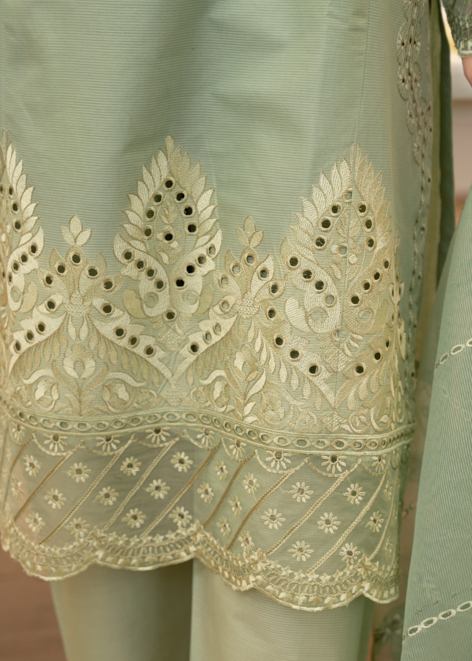 Waniya Awais WAL 05 Lawn Stitched Women 3pcs