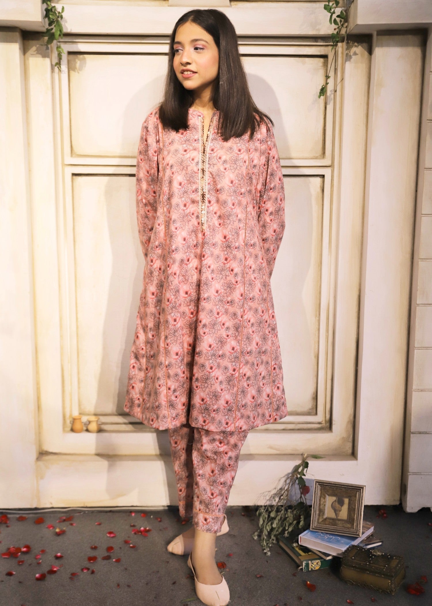 Mahnoor Bhatti laiba Women 2pcs