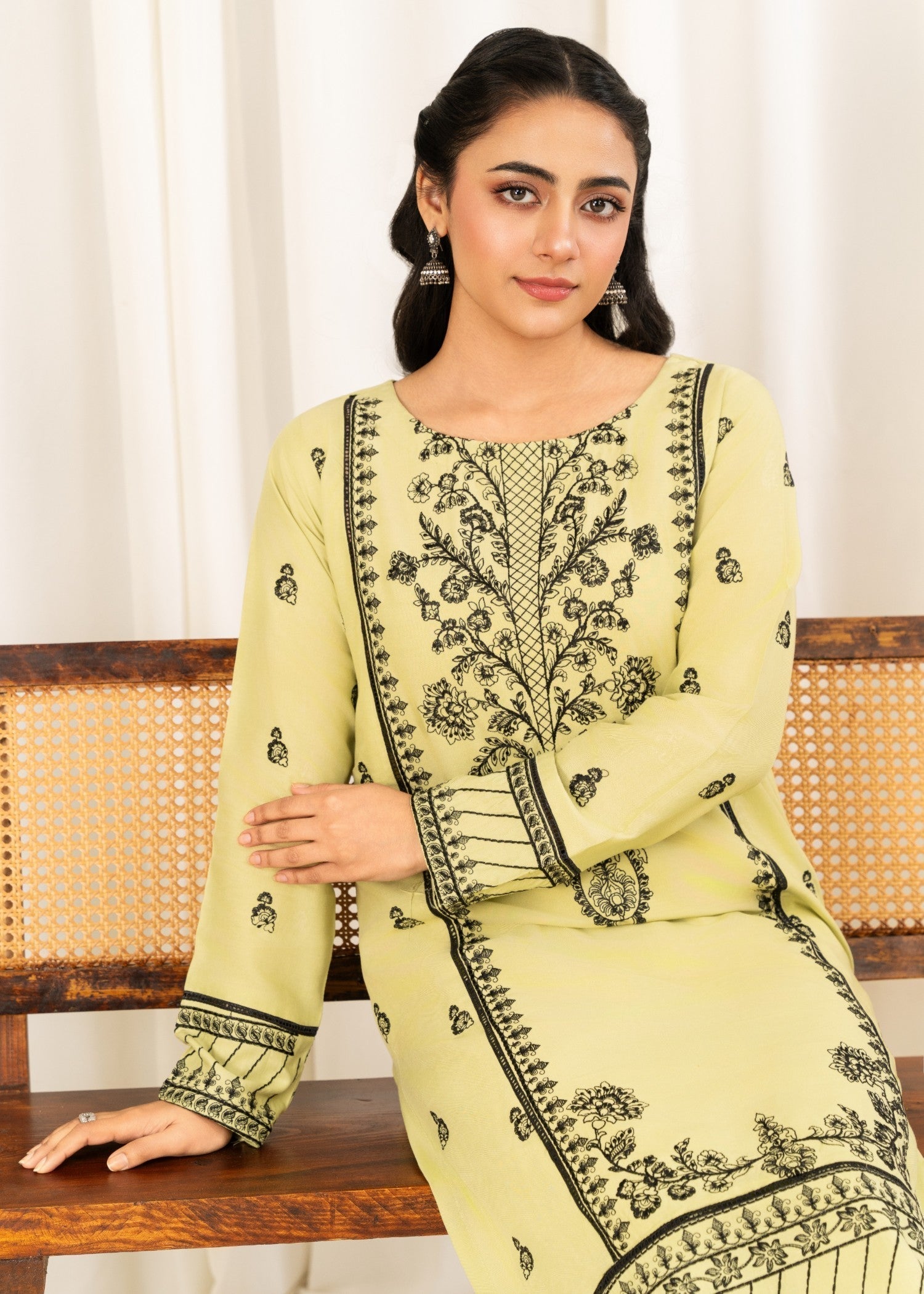 Aster Aira Women 2pcs