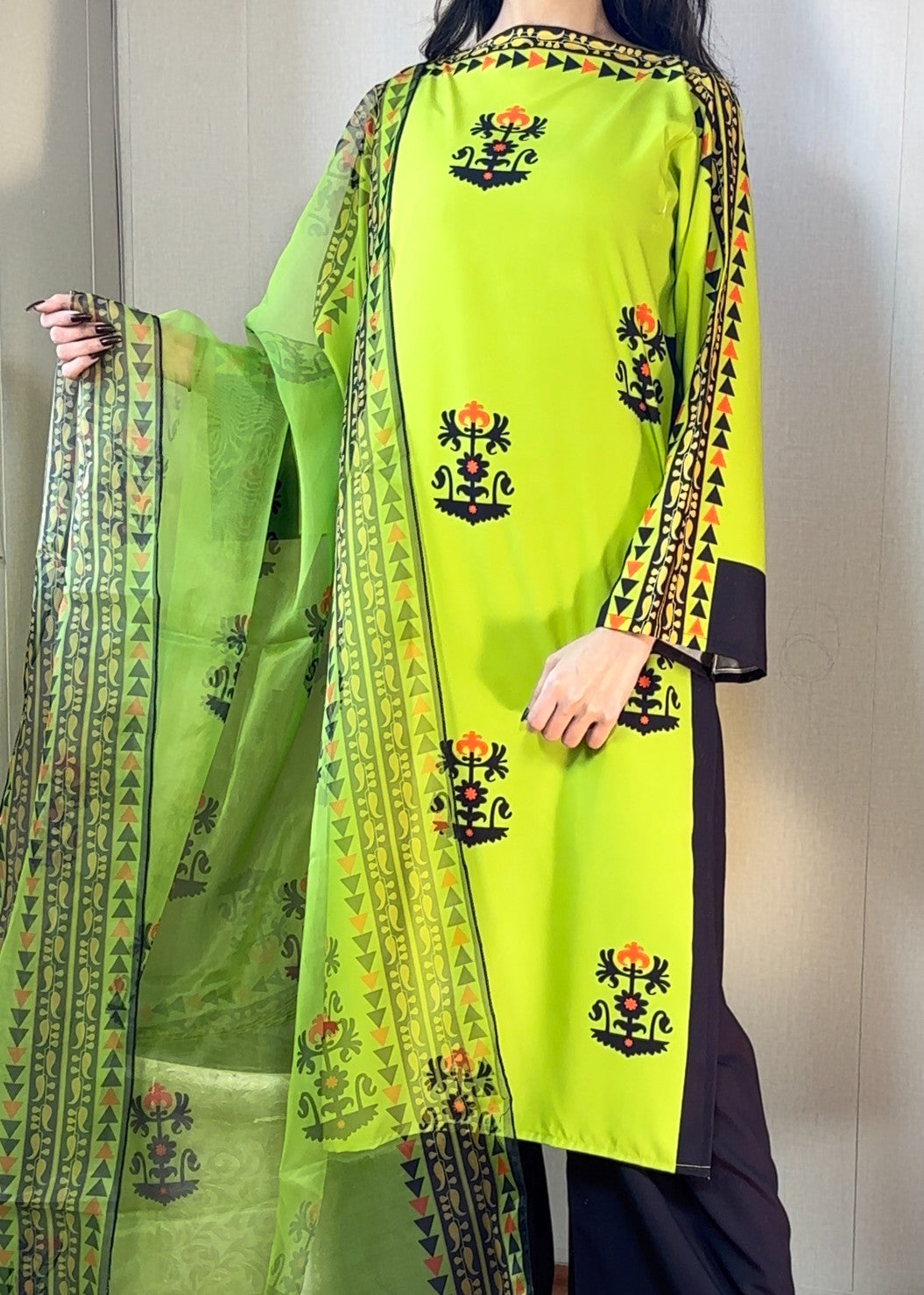 Four Season Boutique PARROT CAPRI Women 3pcs