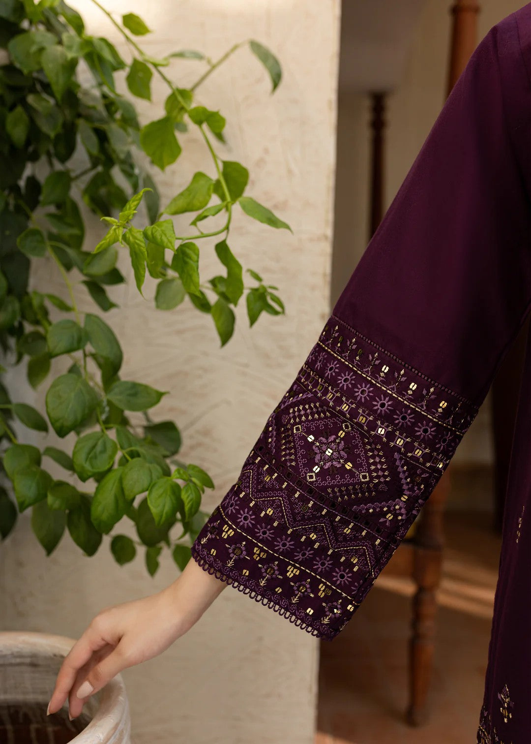 The Turkish Wear Plum Kurta Set Women 2pcs