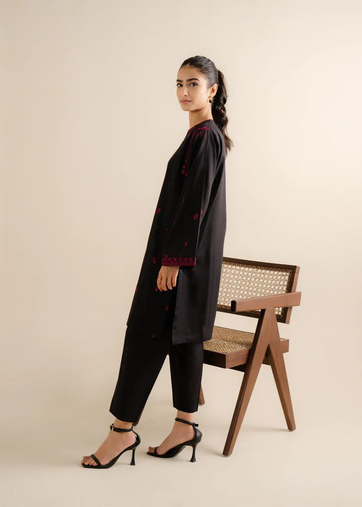 The Turkish Wear Gulaal Black Embroidered Set Women 2pcs