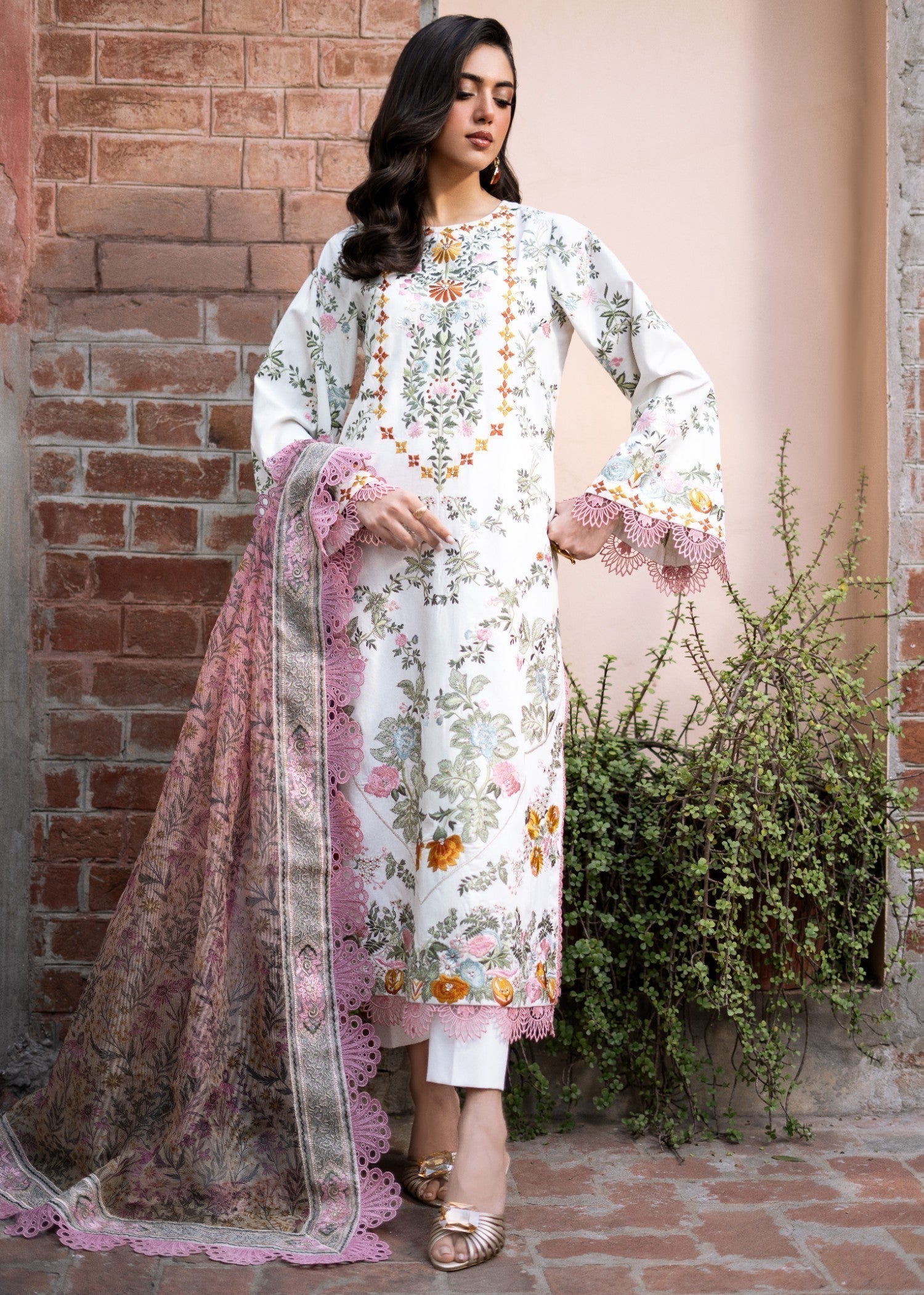 Fozia Khalid LILLY Women 3pcs
