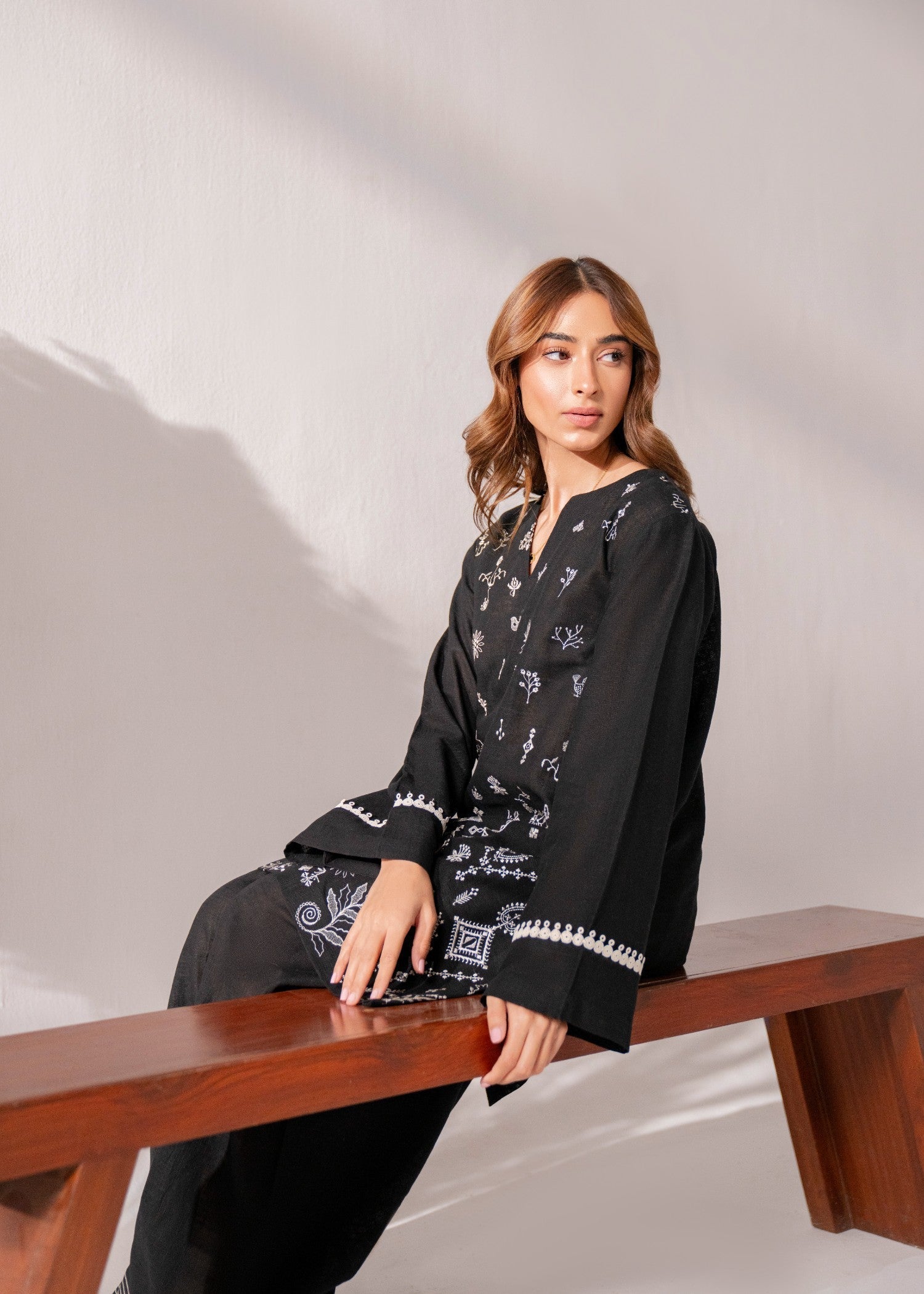 Kiara Cevap Embroidered Cotton Women 2pcs