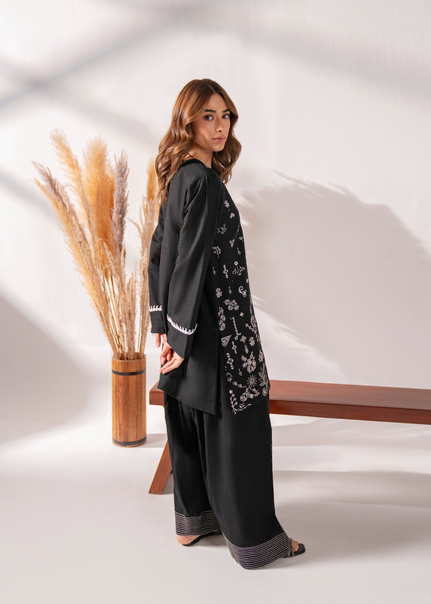 Kiara Cevap Embroidered Cotton Women 2pcs