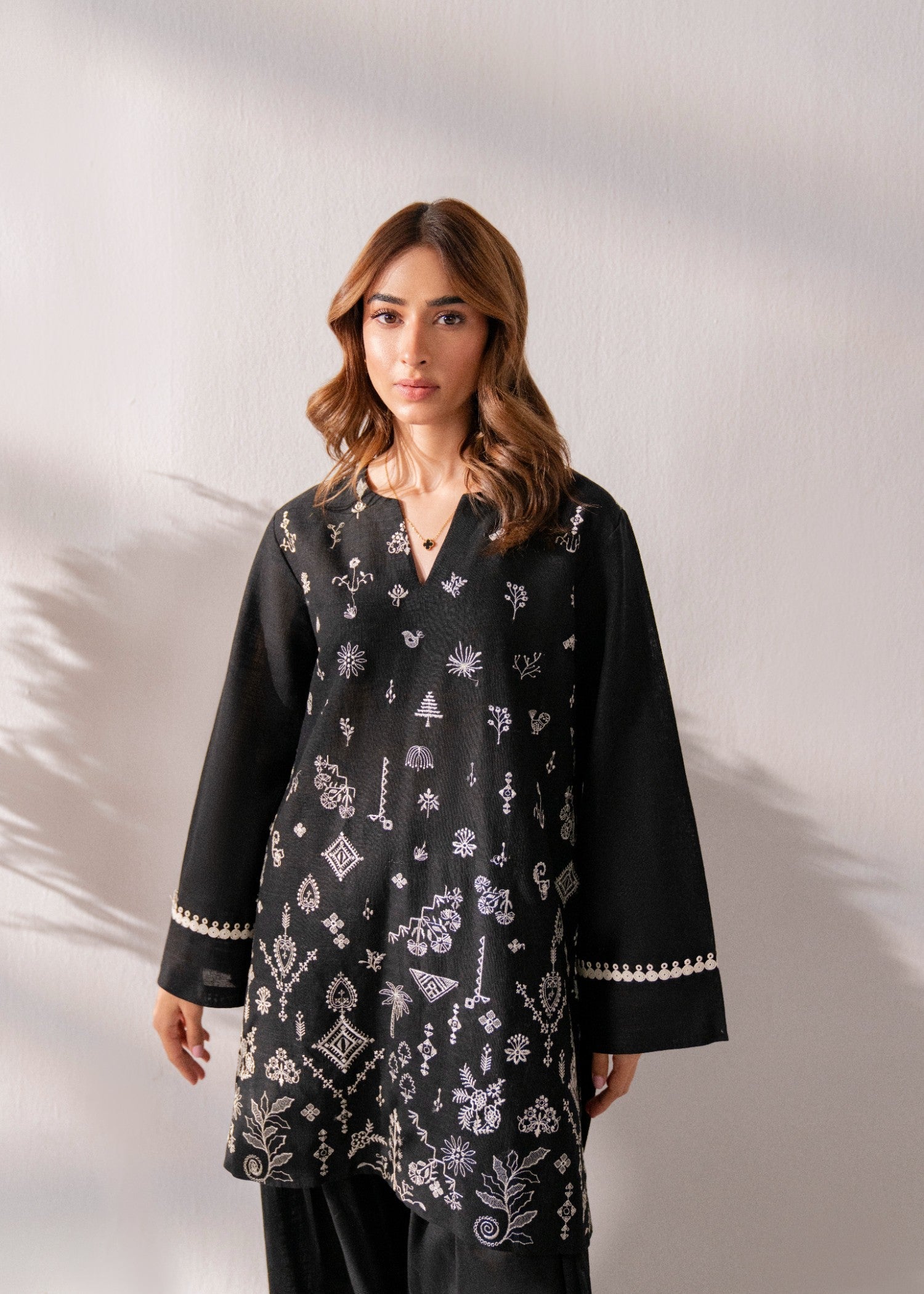 Kiara Cevap Embroidered Cotton Women 2pcs
