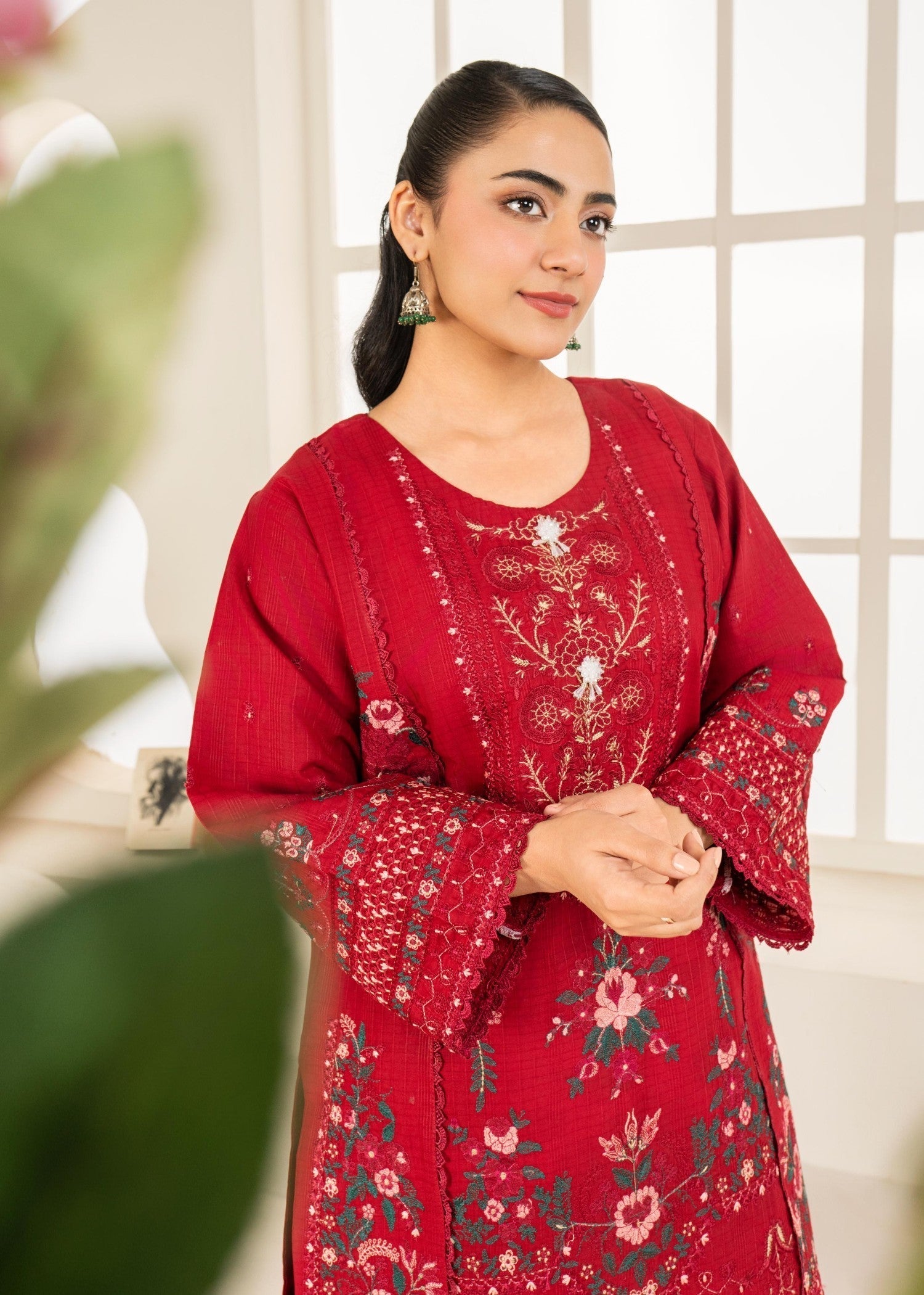 Stylish Collection NEELUM EMBROIDERED MAROON Women 2pcs