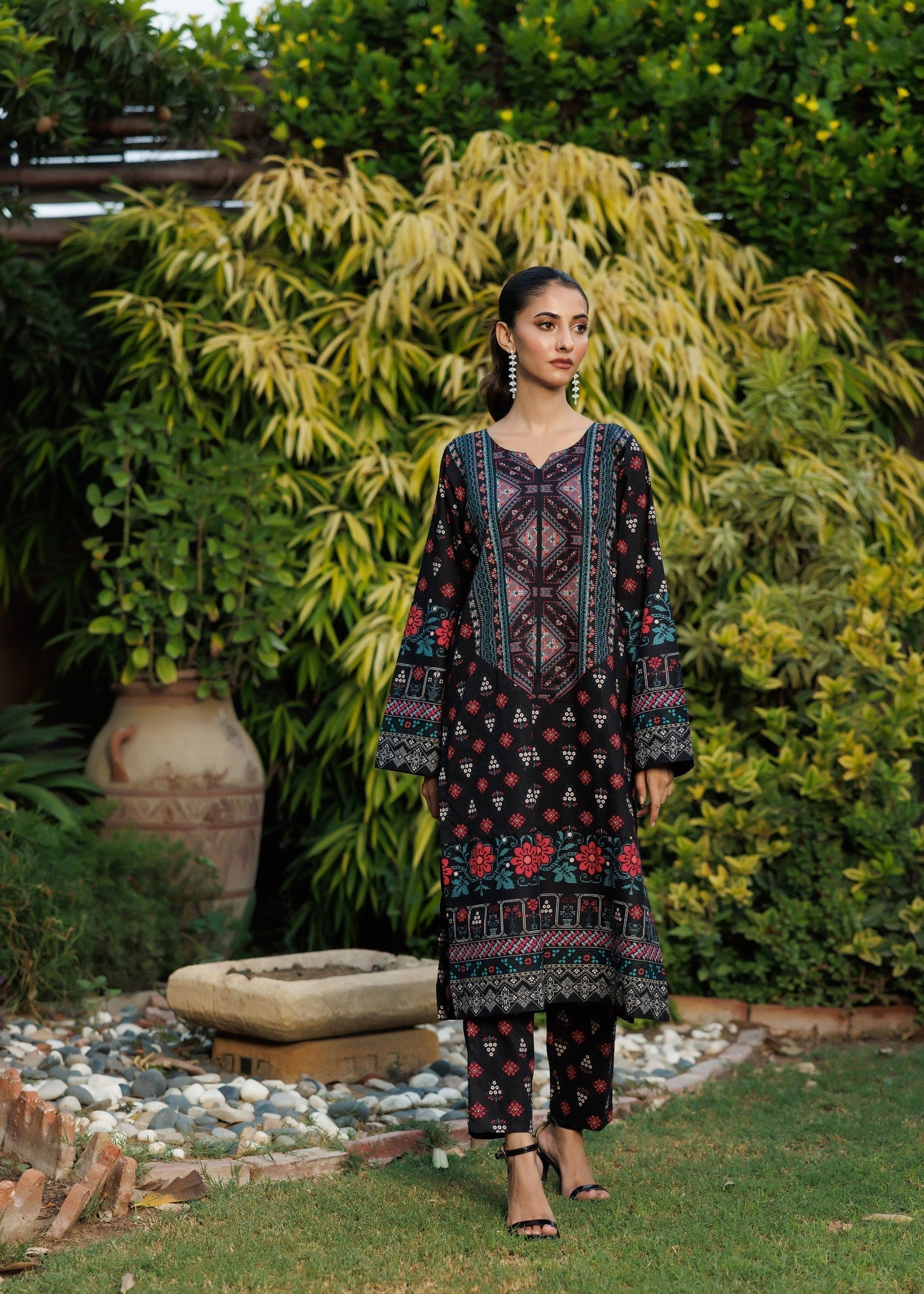 Zarasi Tribal Charm Stitched Lawn Suit Women 2pcs