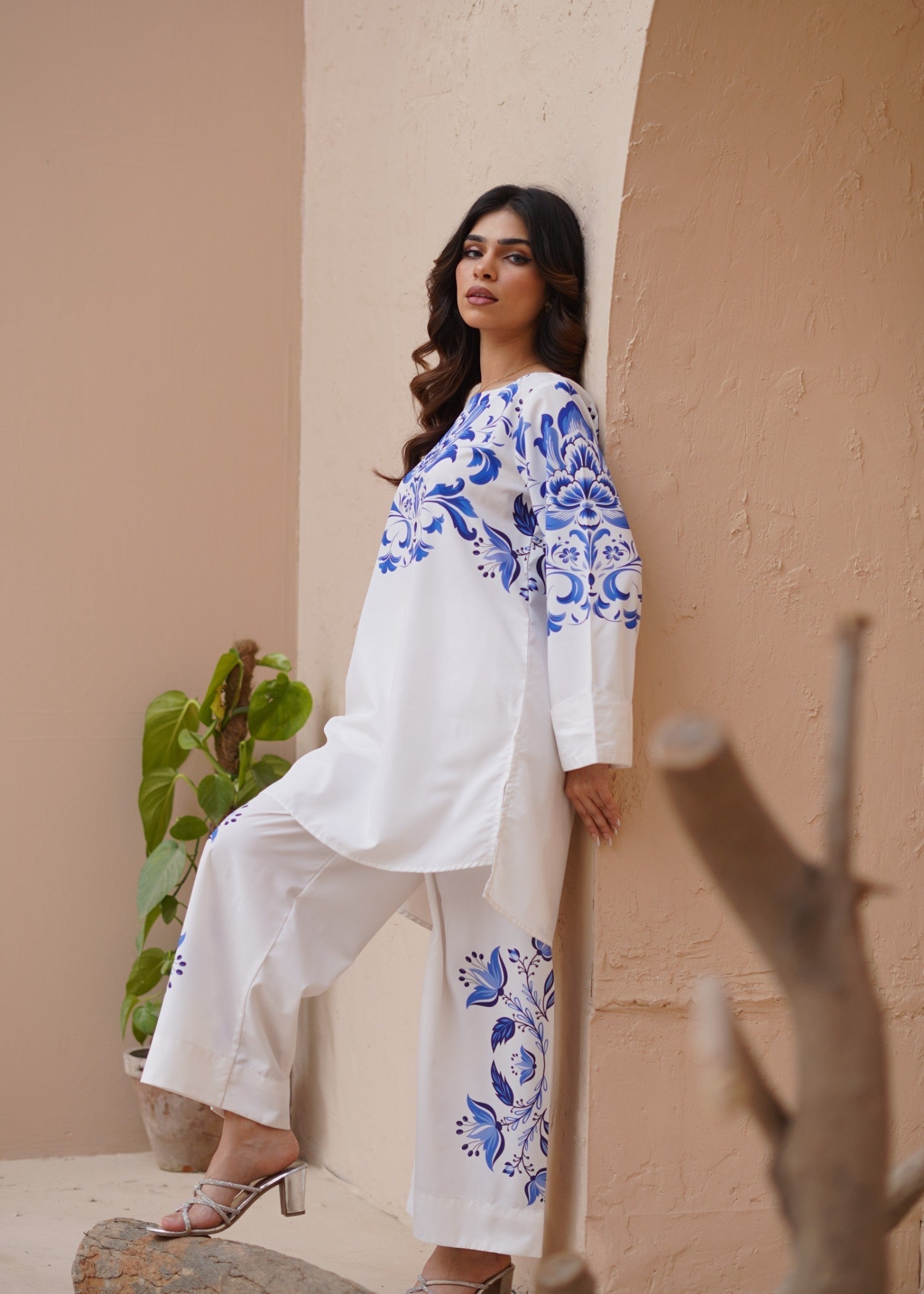 Nairah Azure White Women 2pcs