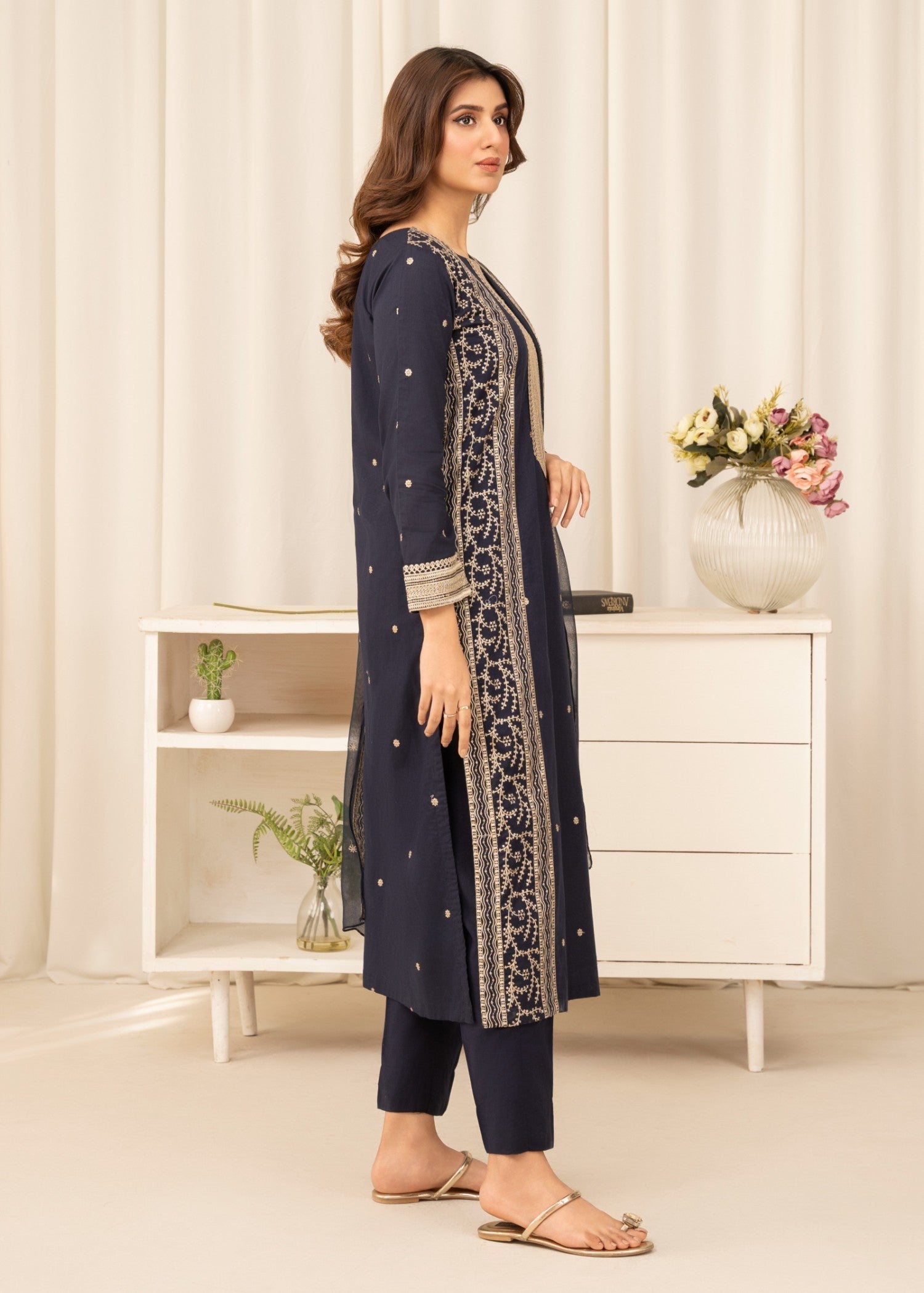 Sahibas By Mirza Nusrat Navy Women 3pcs