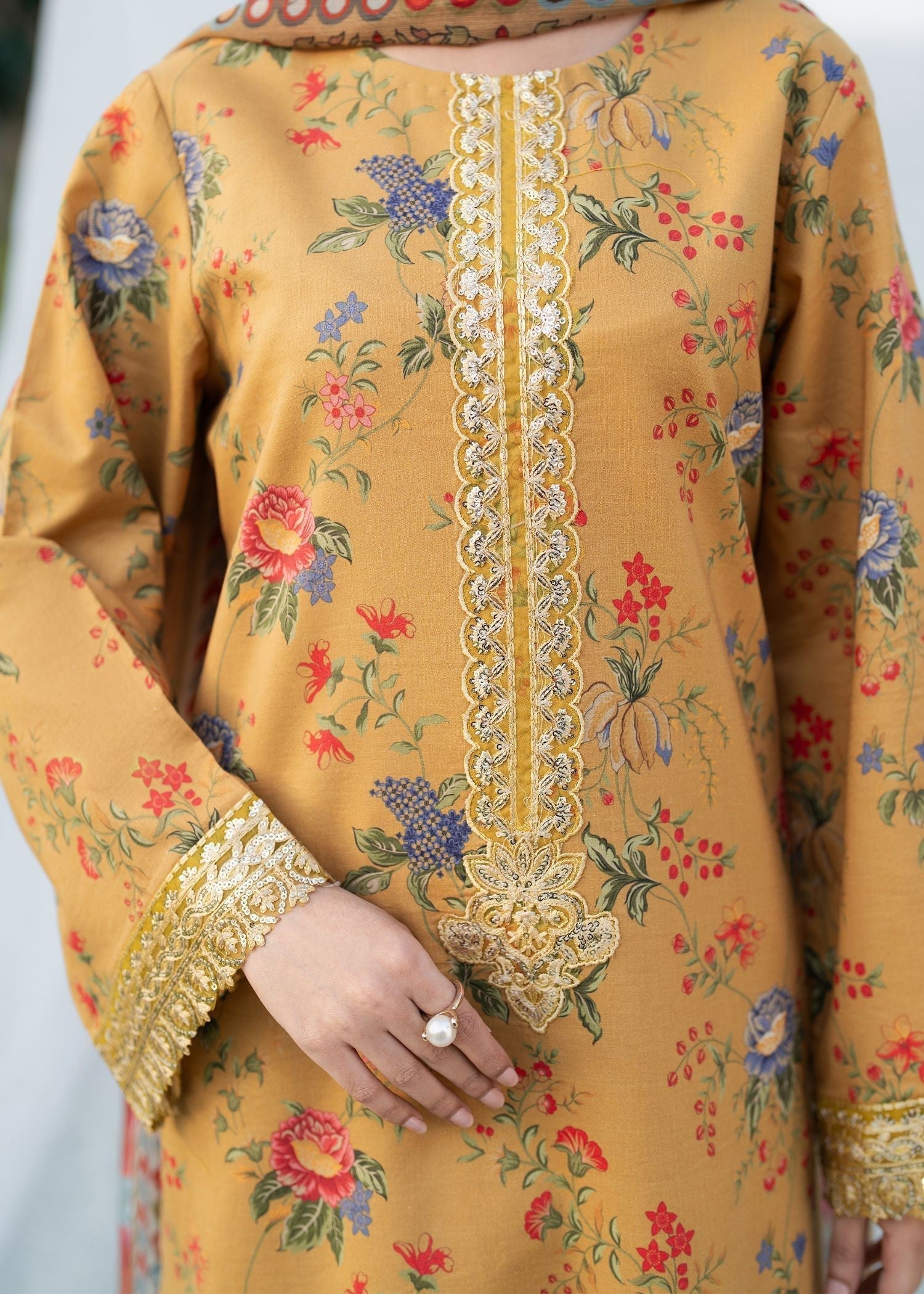 Garnet Clothing Kyla Women 2pcs