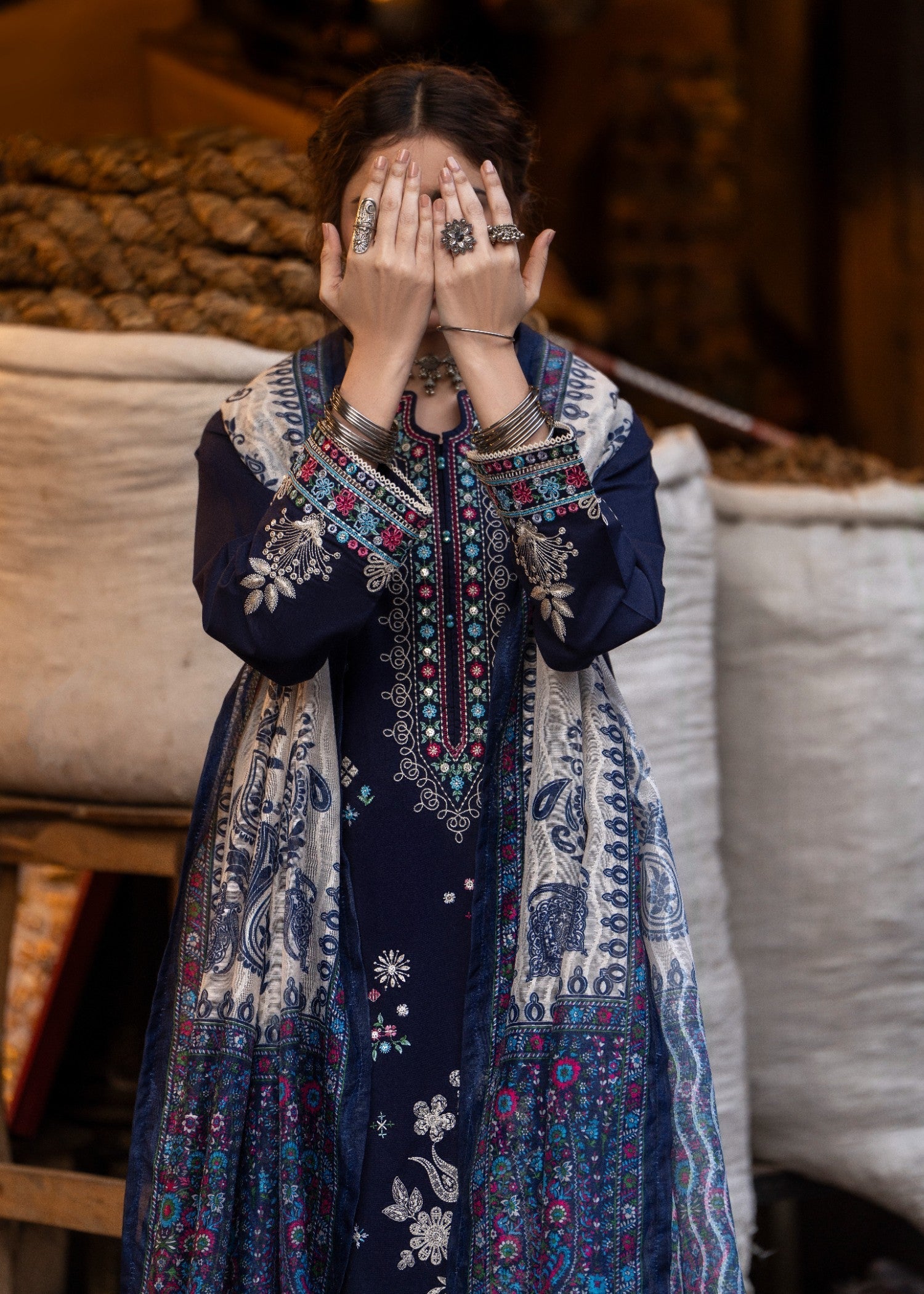 Casual Lite Bazaar D13 Women 3pcs