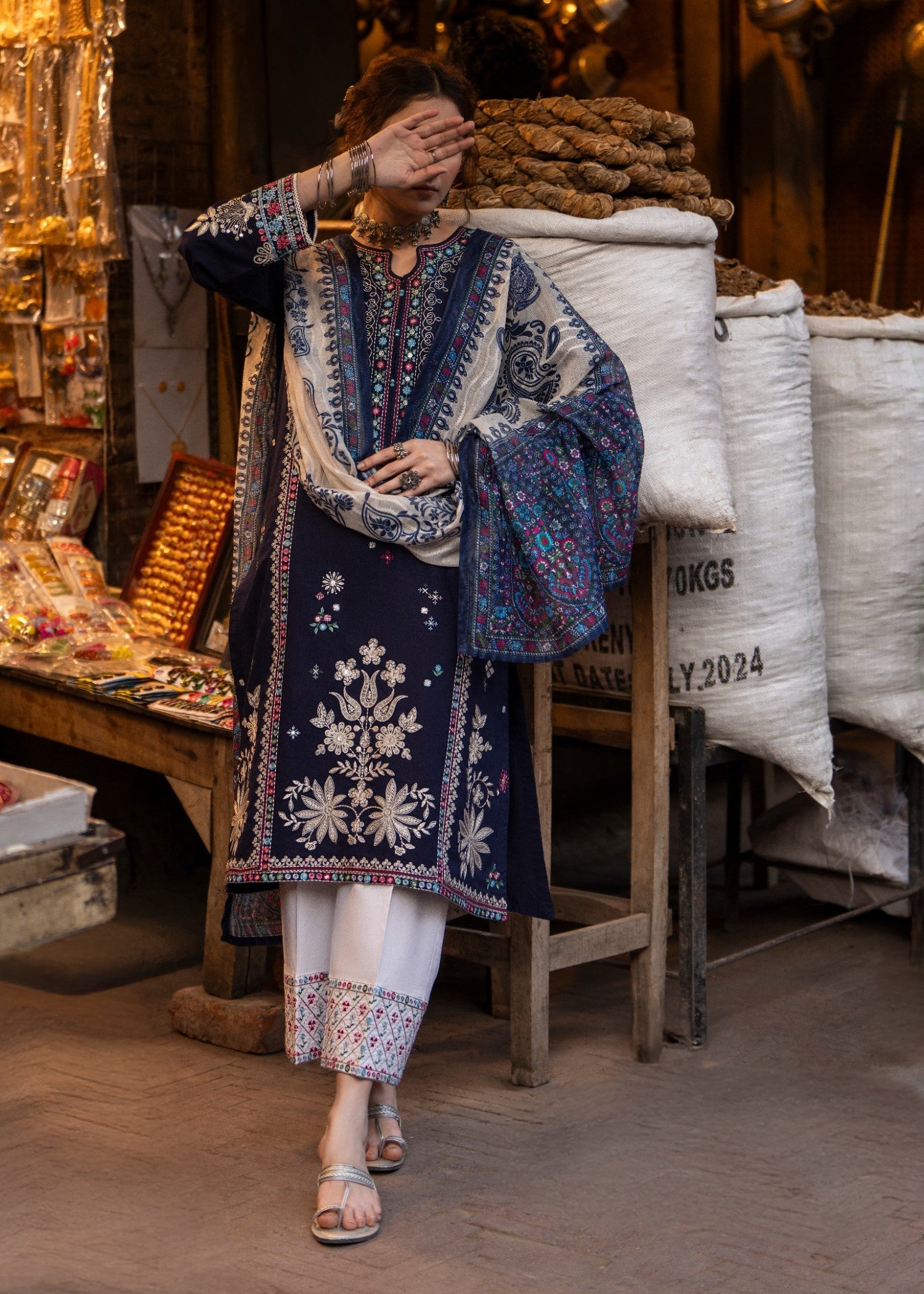 Casual Lite Bazaar D13 Women 3pcs