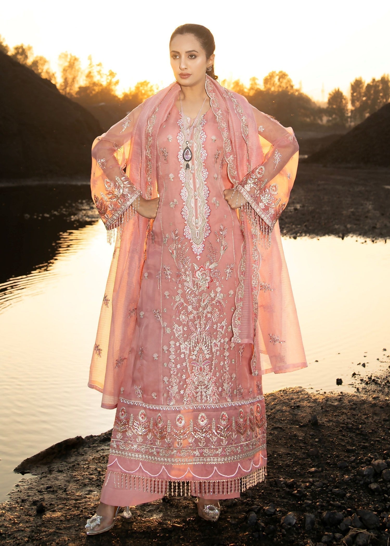 Chandan Nagri ARSIN Women 4pcs