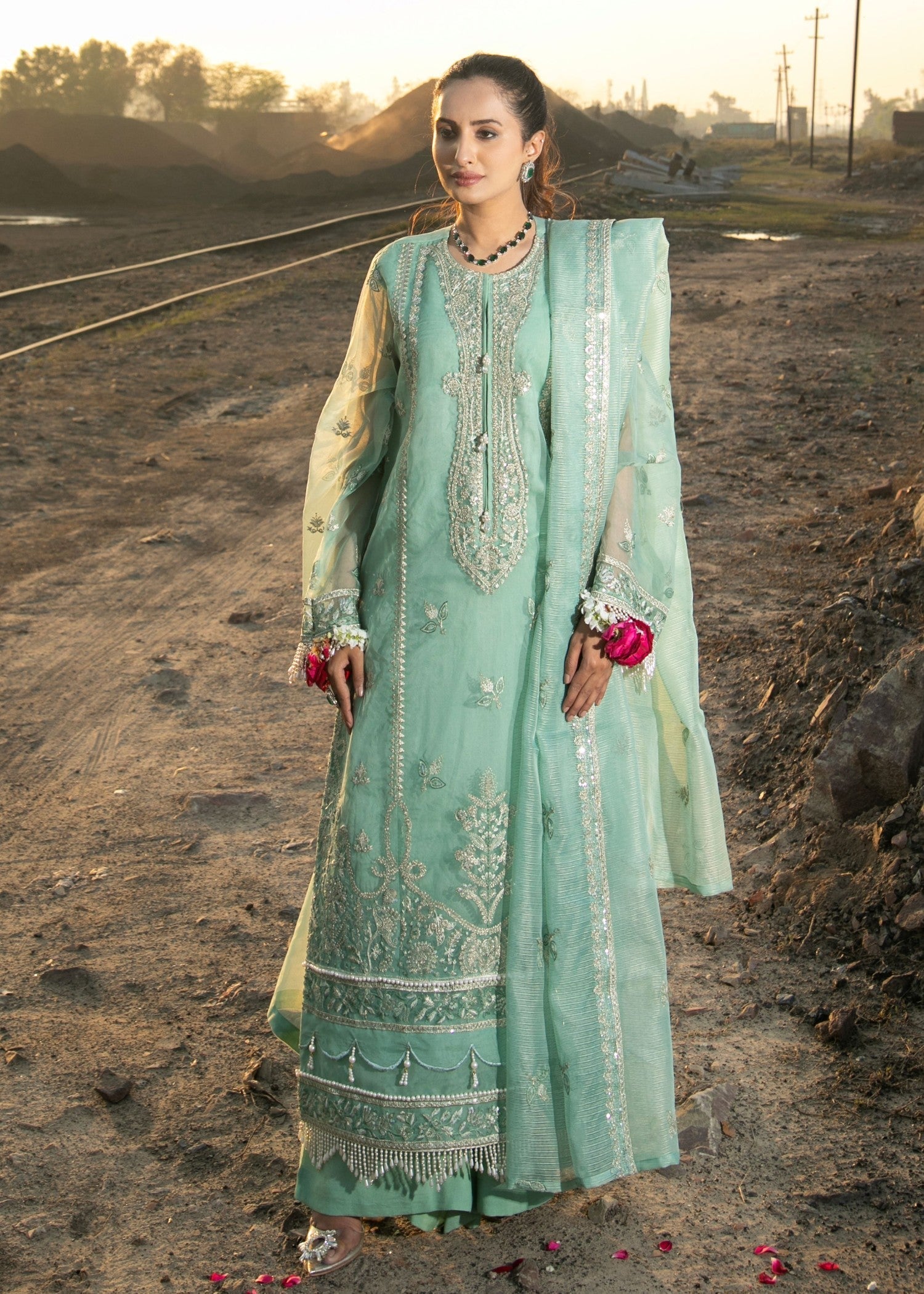 Chandan Nagri EVA Women 4pcs