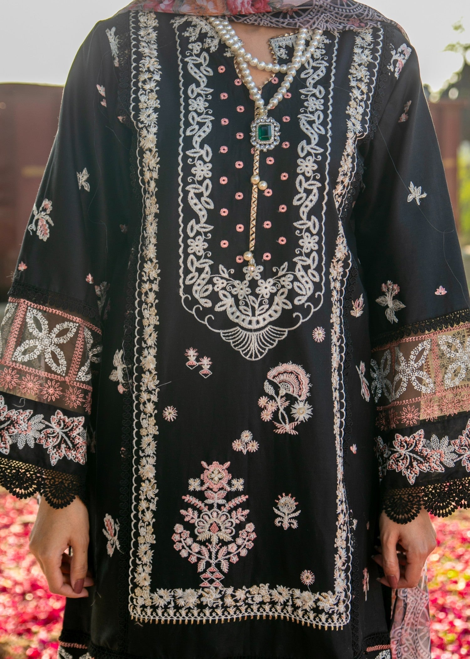 Chandan Nagri NISSA BLACK Women 3pcs