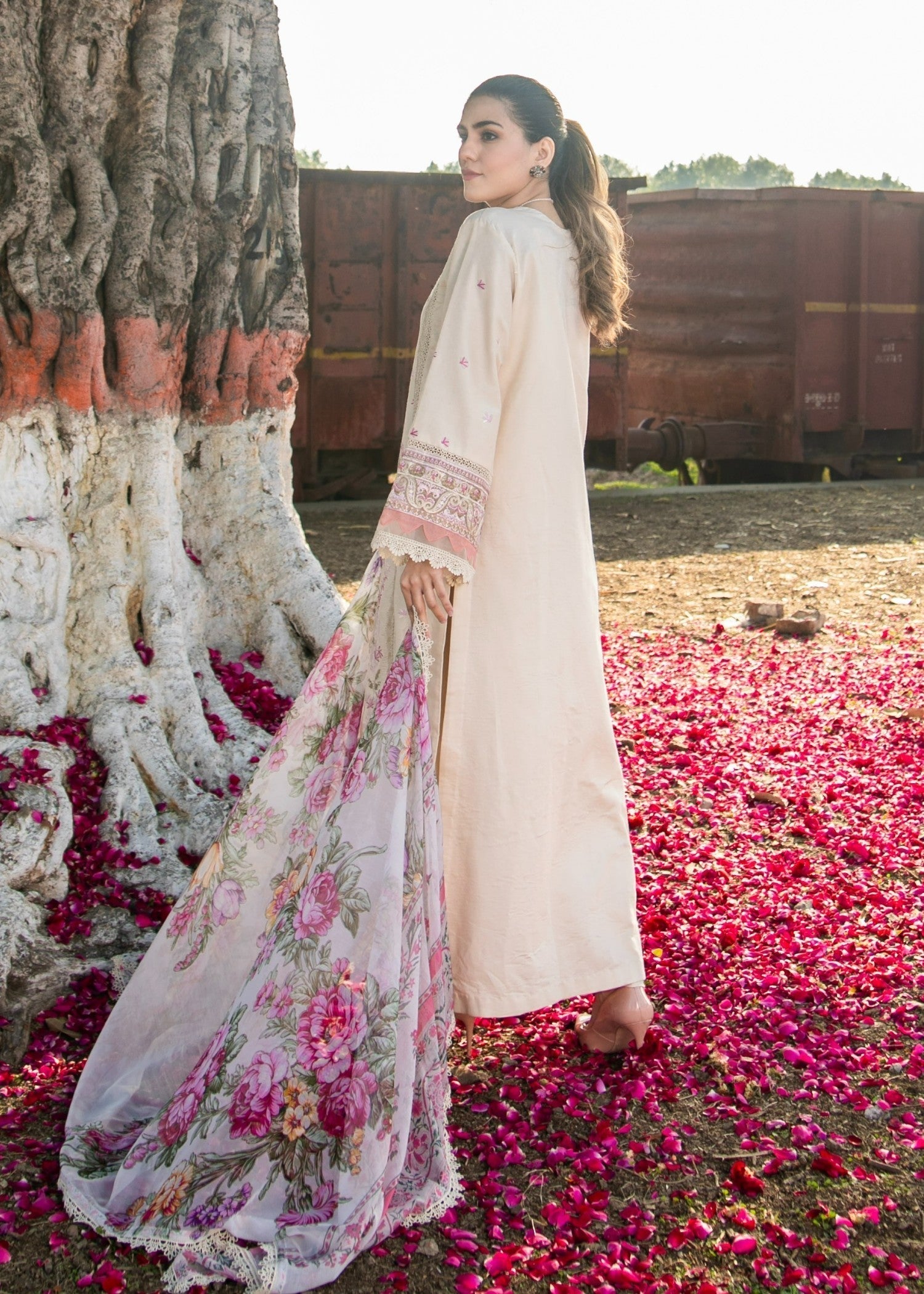 Chandan Nagri MARAL OFFWHITE Women 3pcs