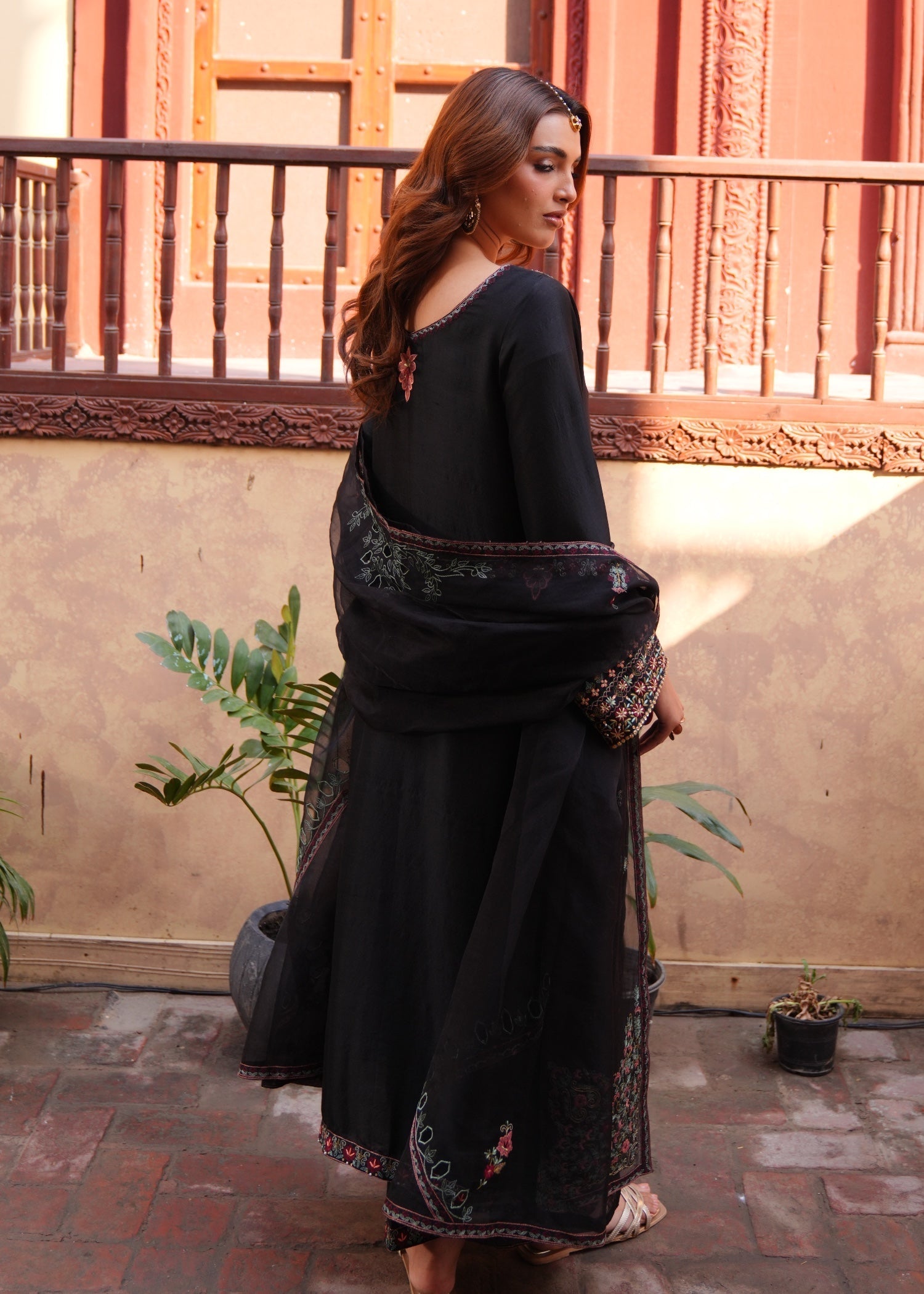 Muntaha By Shanzay Israah Women 3pcs