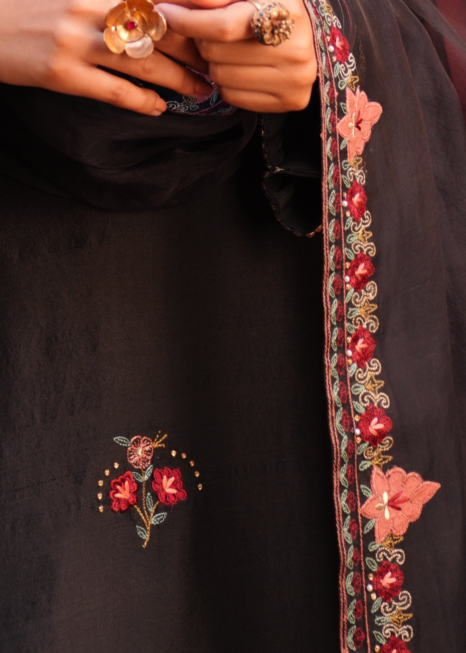 Muntaha By Shanzay Israah Women 3pcs