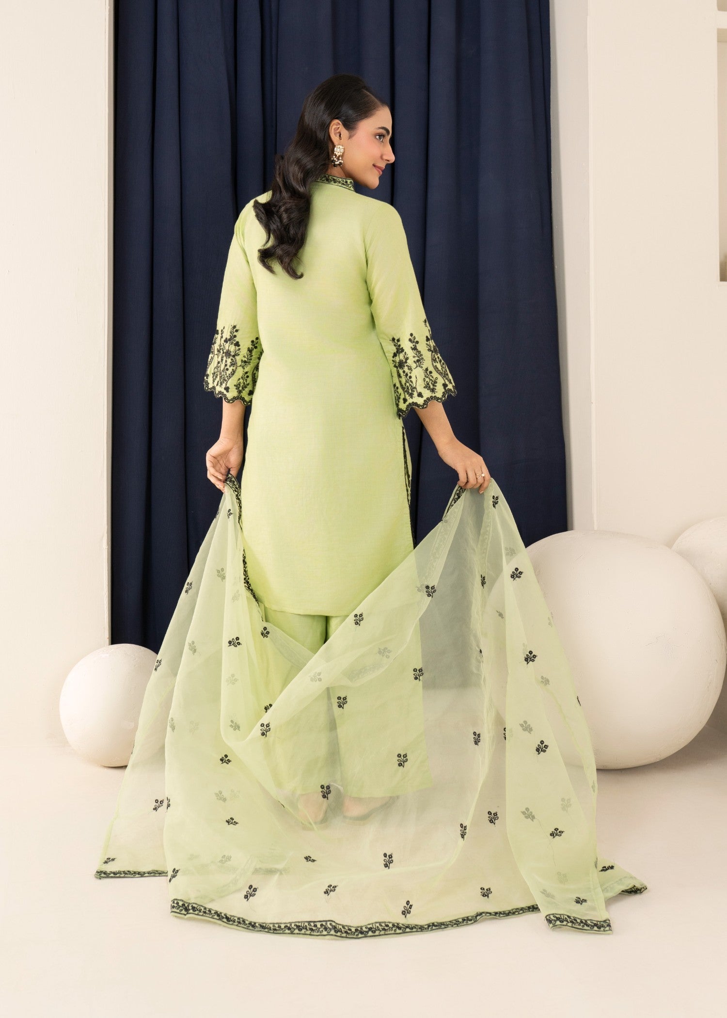 Four Season Boutique DILBAR PISTA Women 3pcs