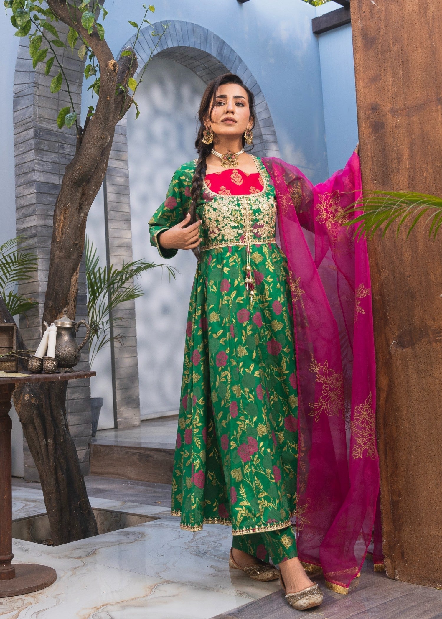 Costumo Sawera Women 3pcs