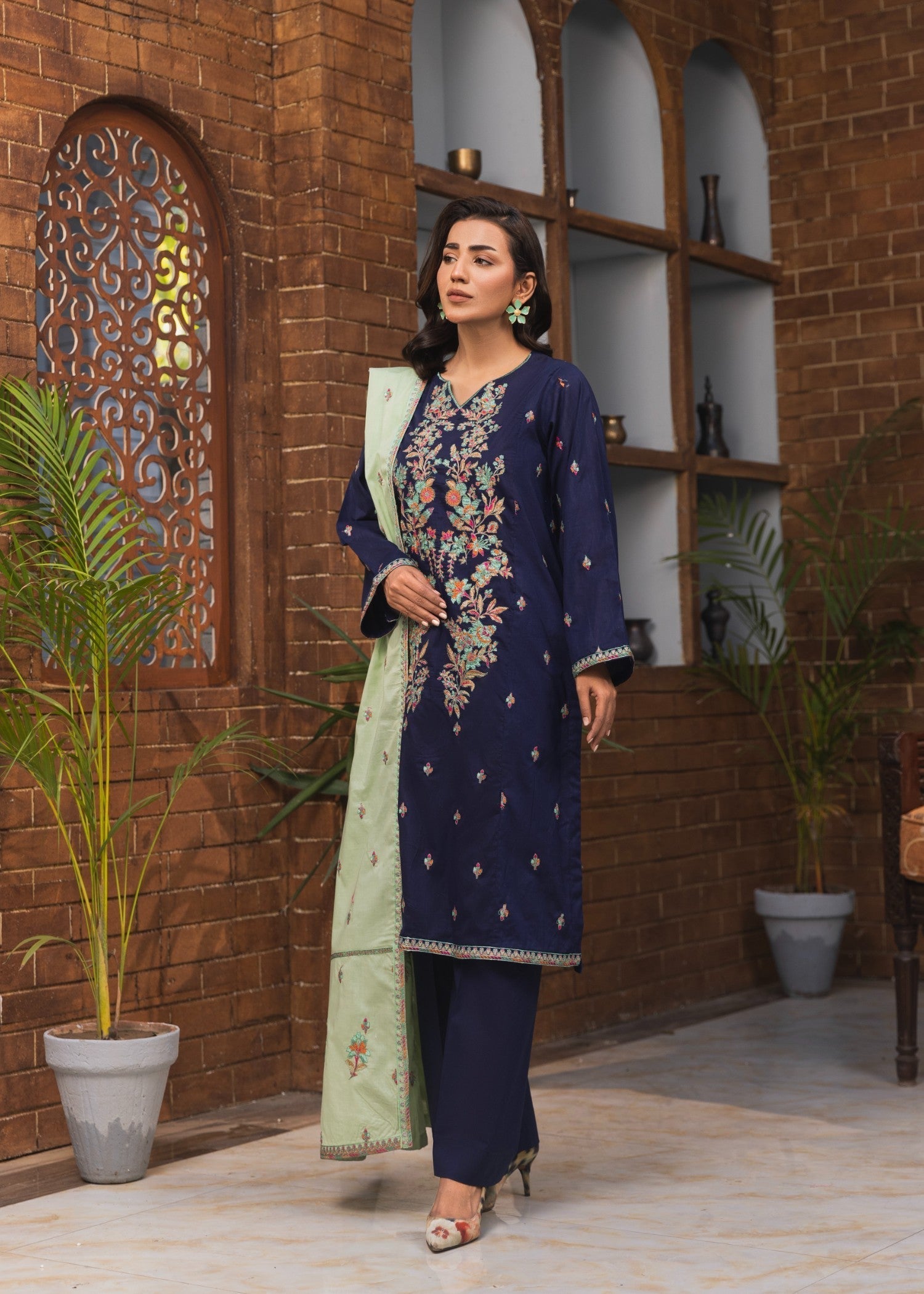 Costumo Nile Women 3pcs