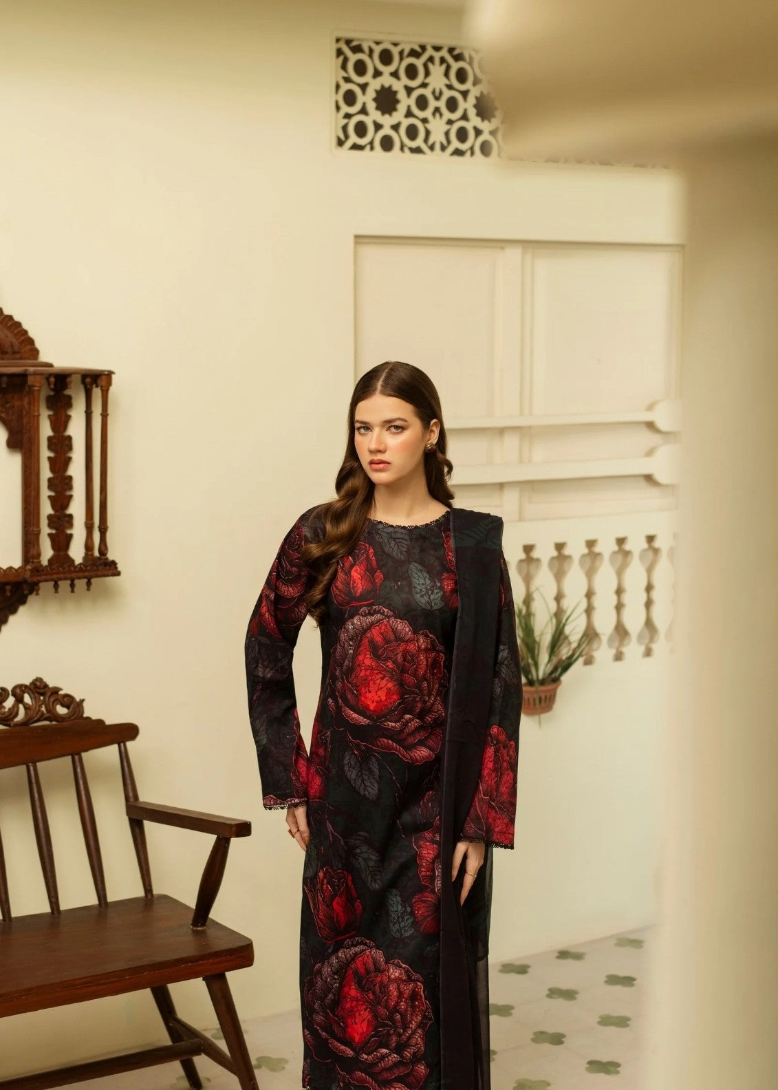 Feathers ZAYNA Women 3pcs