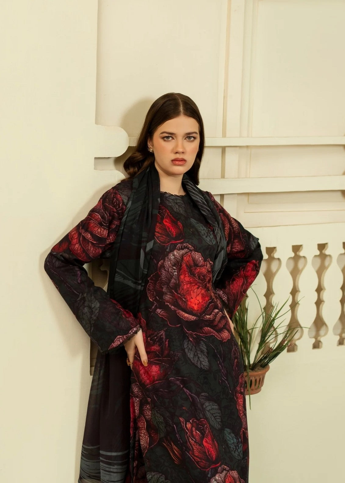 Feathers ZAYNA Women 3pcs