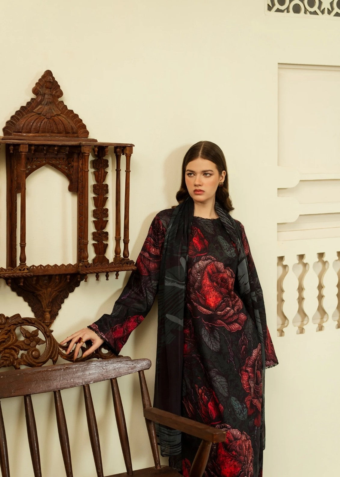 Feathers ZAYNA Women 3pcs