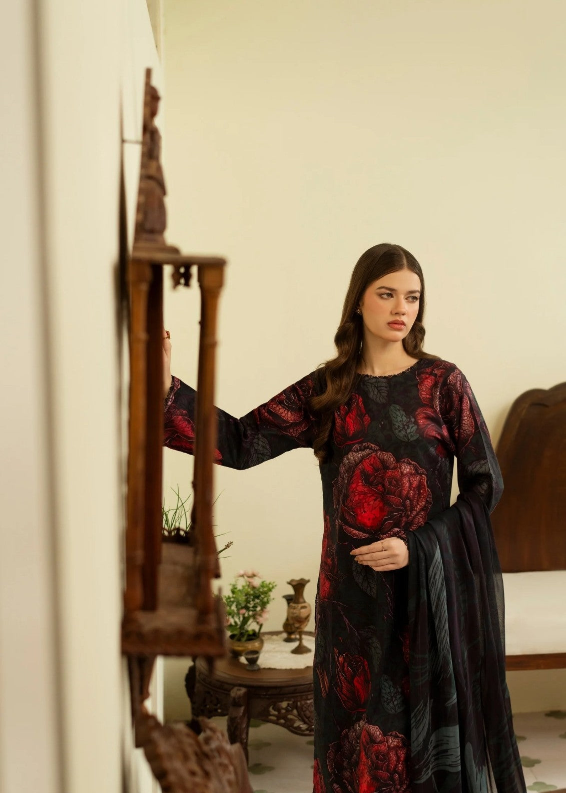 Feathers ZAYNA Women 3pcs