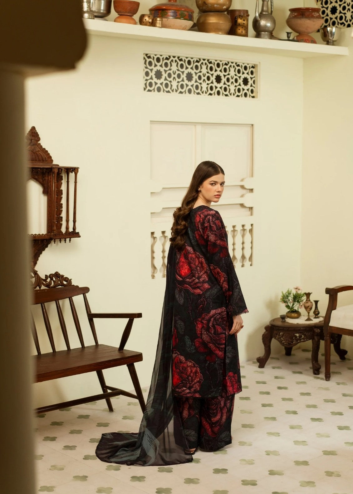 Feathers ZAYNA Women 3pcs