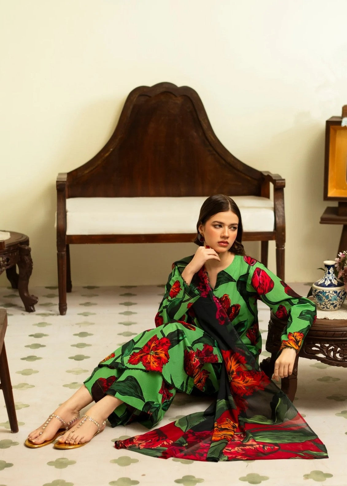 Feathers NURELLE Women 3pcs