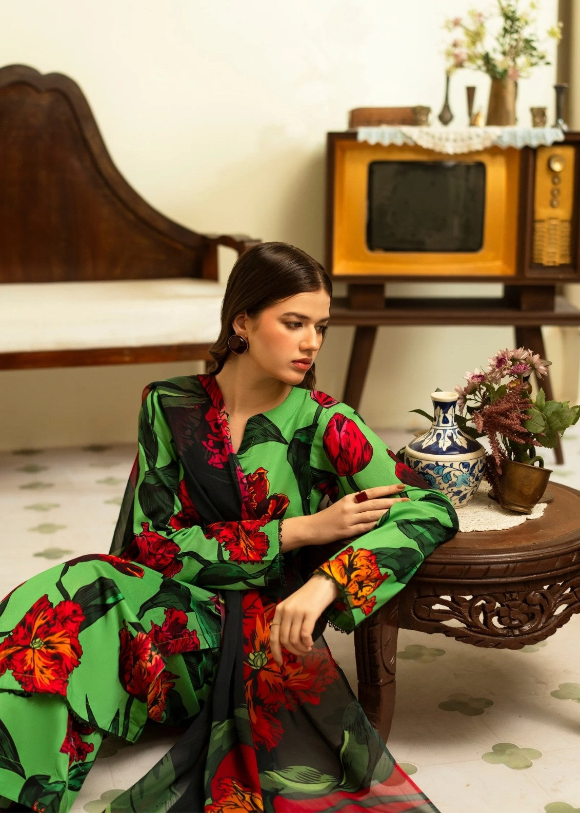 Feathers NURELLE Women 3pcs