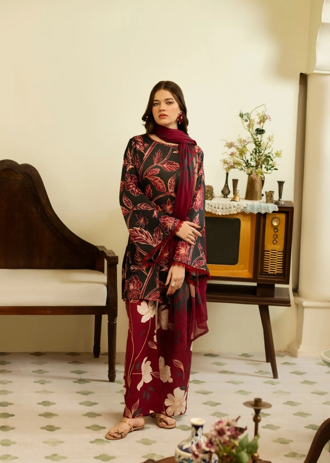 Feathers SAPHIRA Women 3pcs