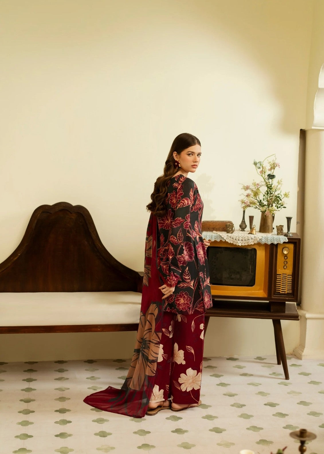 Feathers SAPHIRA Women 3pcs