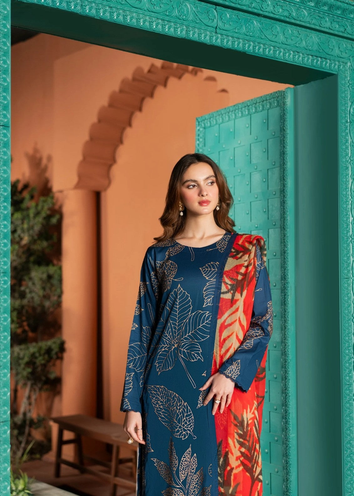 Feathers VEORA Women 3pcs