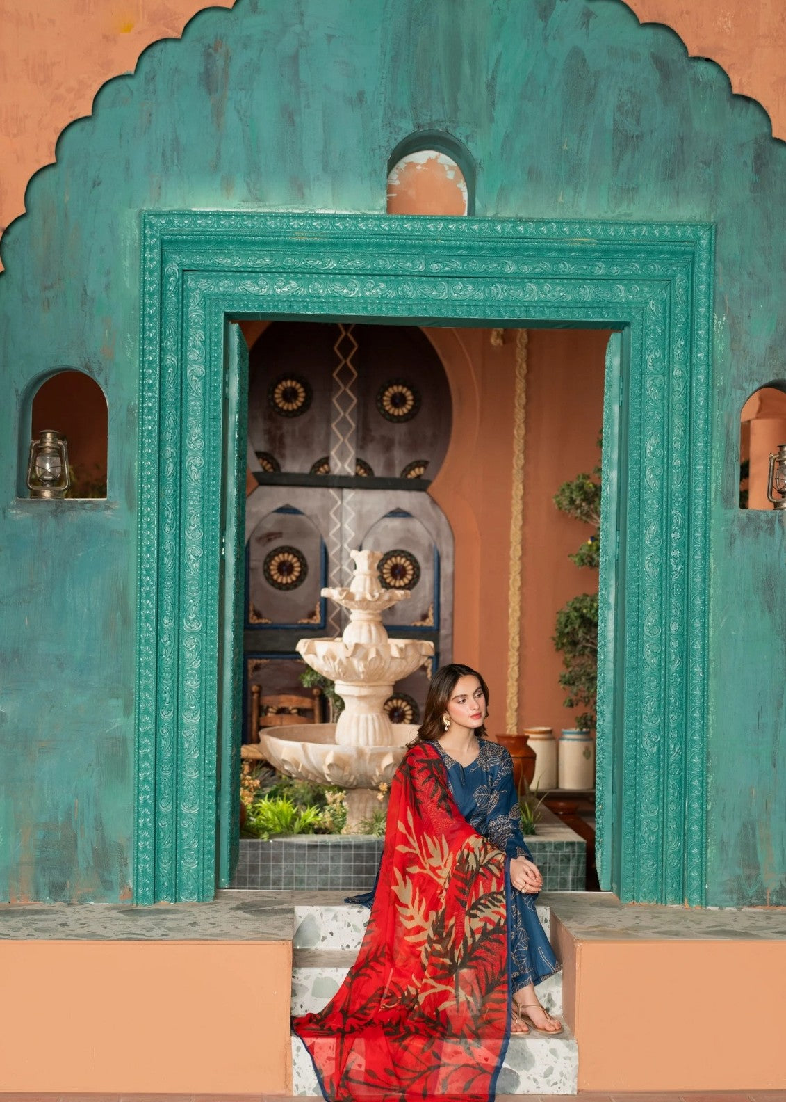 Feathers VEORA Women 3pcs