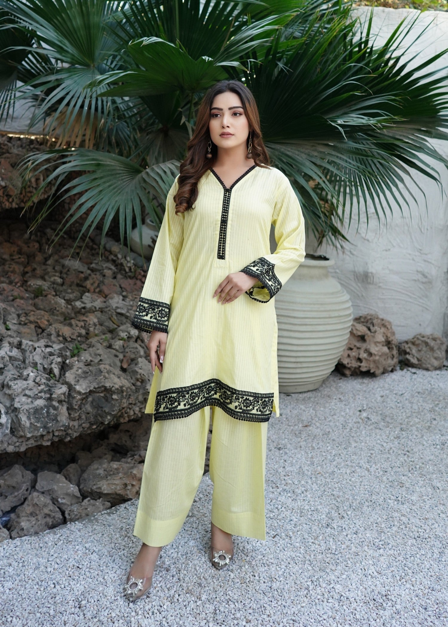Yolo Pret Embroidered Infinity Lawn JASHAN S25 0015 Women 2pcs
