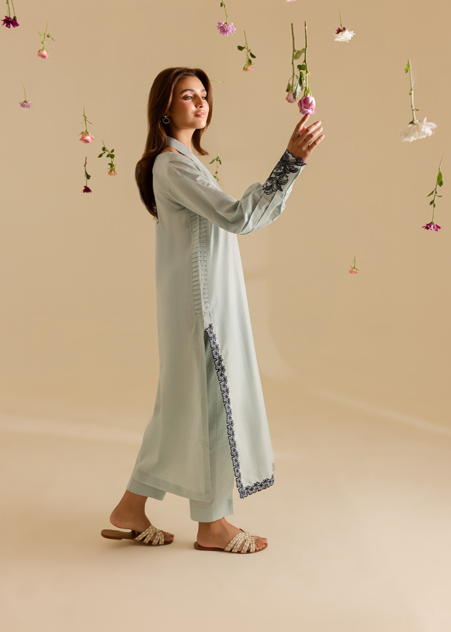 Mahnur Crystal | Pret Women 2pcs