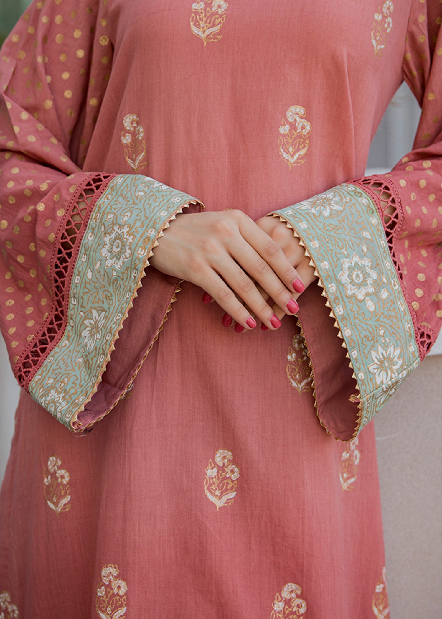 Rj’s Pret CANDLE LIGHT | LUMINESCENT | RJS PRET Women 3pcs